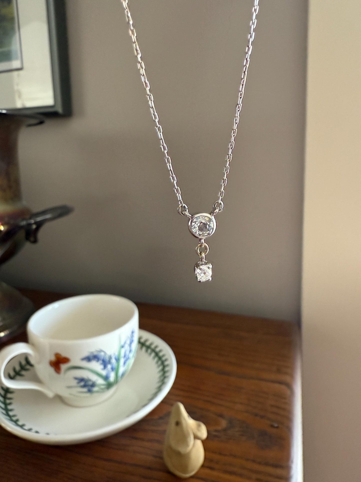 Vintage Art Deco Old Mine Cut Diamond Dangle NECKLACE Pendants on Chain French 18k White Gold Bezel Set OmC Minimalist