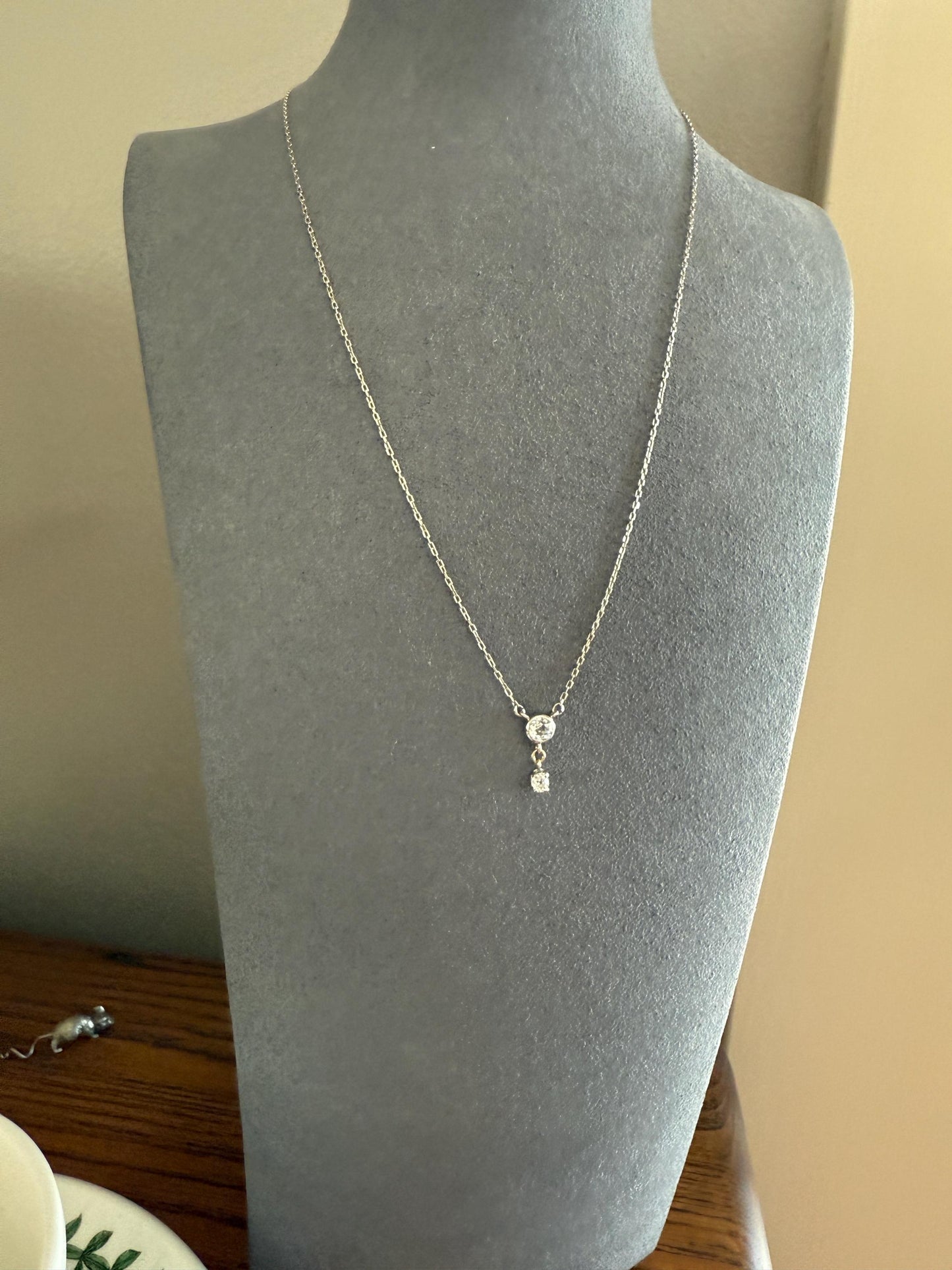 Vintage Art Deco Old Mine Cut Diamond Dangle NECKLACE Pendants on Chain French 18k White Gold Bezel Set OmC Minimalist