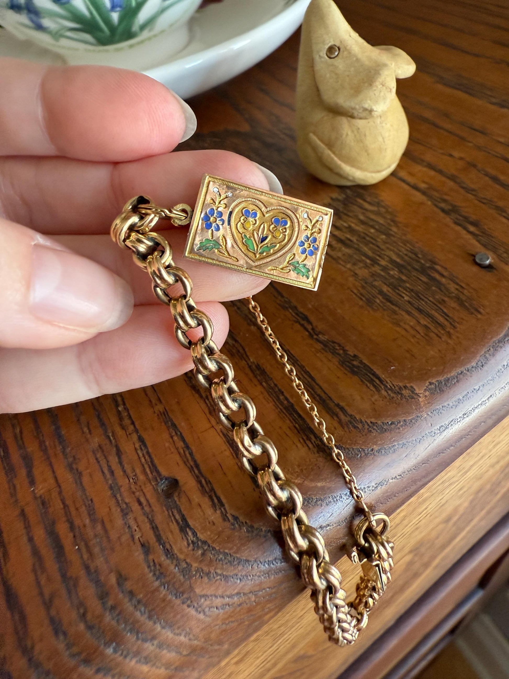 HEART Antique Chain BRACELET 18k Gold Solid Floral PANSY Forget Me Not Reversible Clasp 6.6g Think of Me French Traditional Enamel