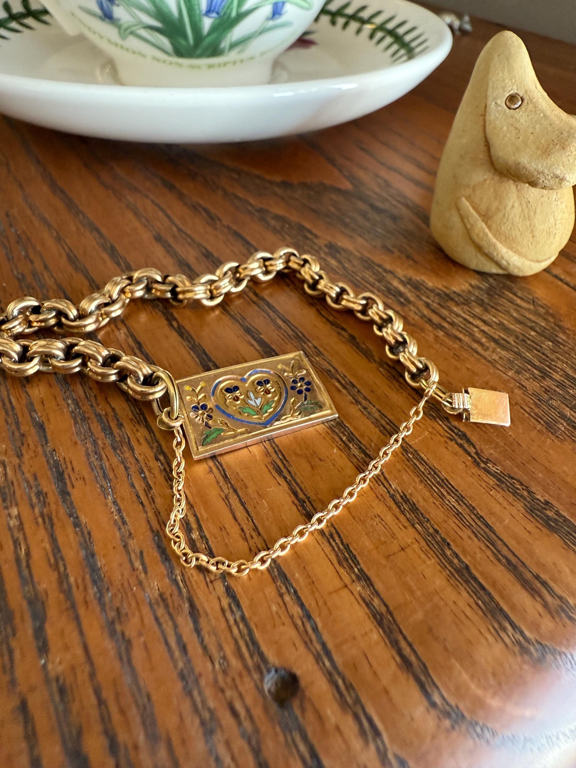 HEART Antique Chain BRACELET 18k Gold Solid Floral PANSY Forget Me Not Reversible Clasp 6.6g Think of Me French Traditional Enamel