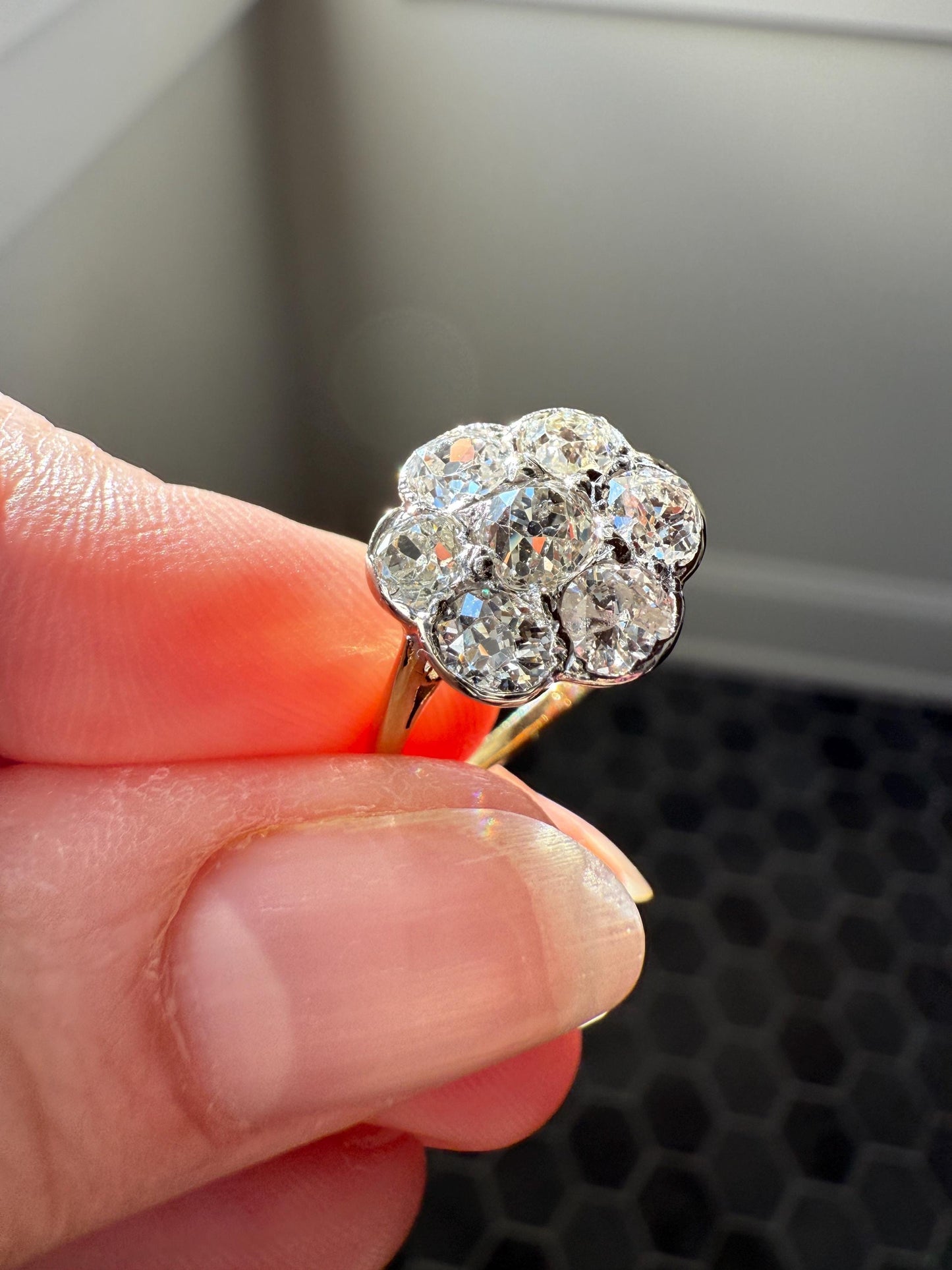 Vintage 1.9 Carat Old Mine Cut DIAMOND Daisy Flower Cluster Ring 18k Gold Art Deco Tall Domed Antique Seven Stone Bezel Setting Floral