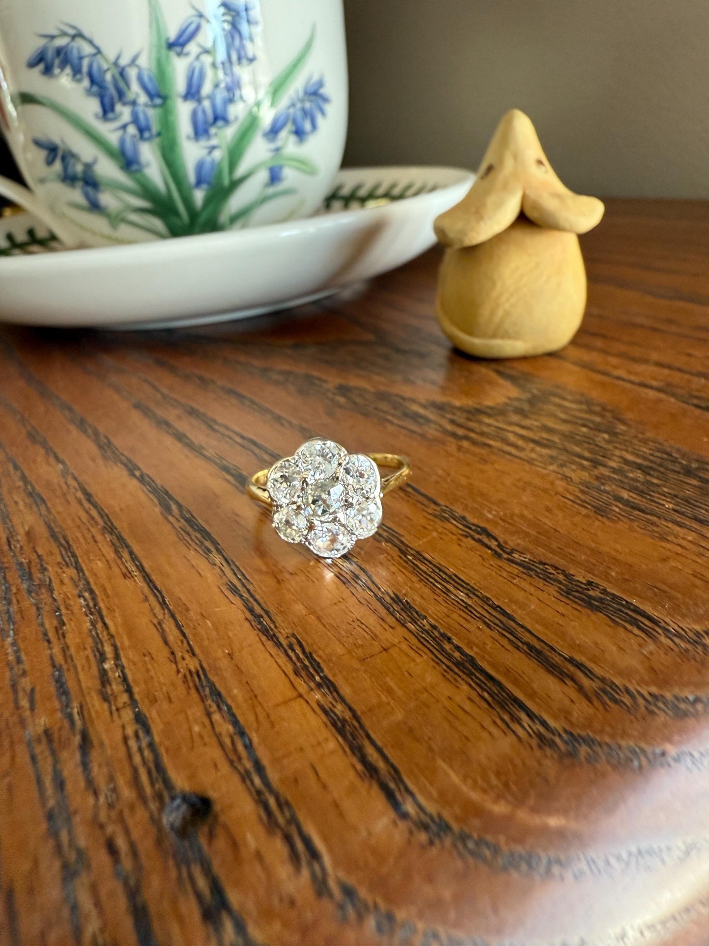Vintage 1.9 Carat Old Mine Cut DIAMOND Daisy Flower Cluster Ring 18k Gold Art Deco Tall Domed Antique Seven Stone Bezel Setting Floral