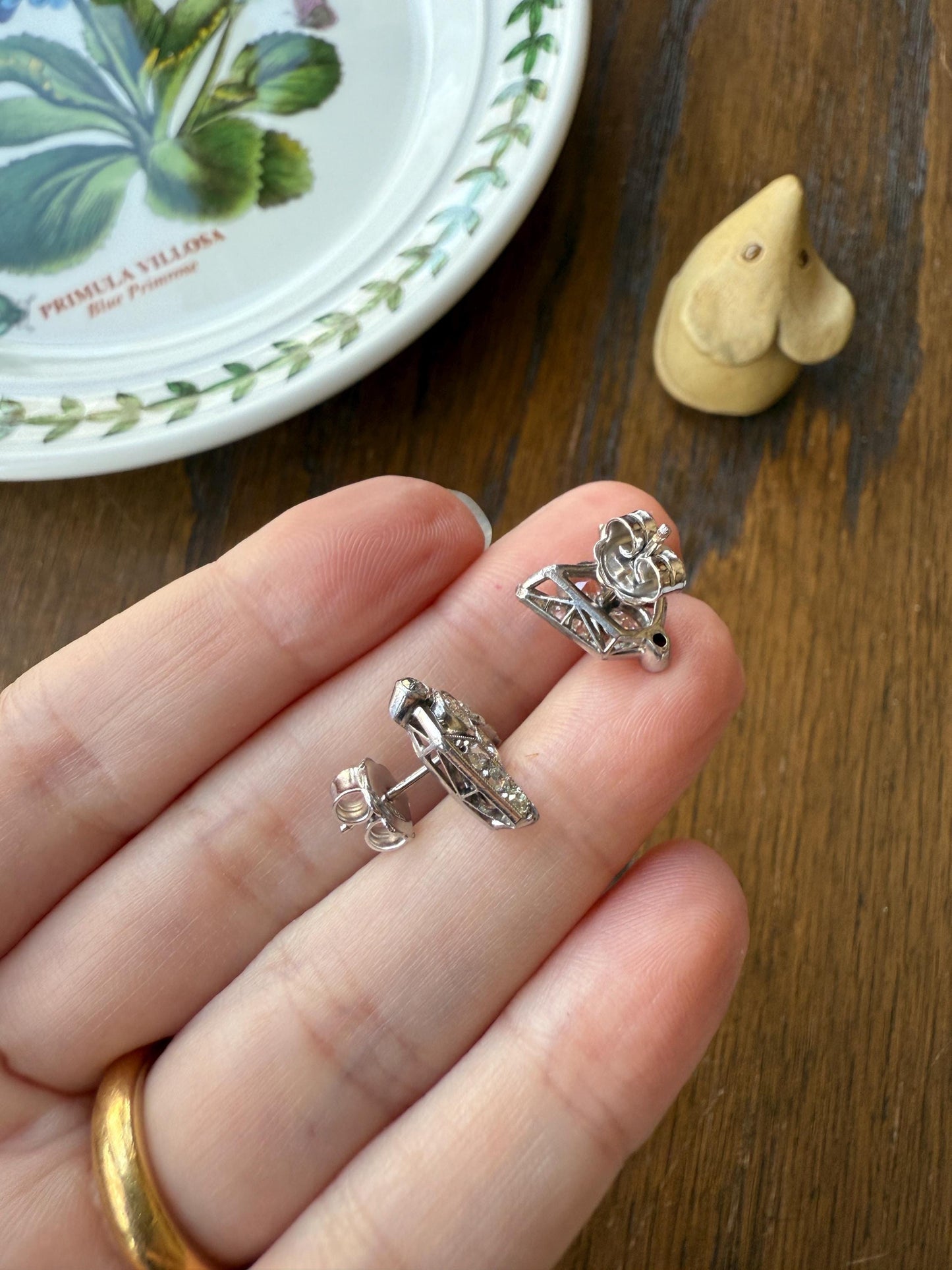 GEOMETRIC Art Deco 1 Carat Old Mine Cut Diamond 18k White Gold Stud Vintage Earrings Architectural Triangle Bezel Set Milgrain Studs