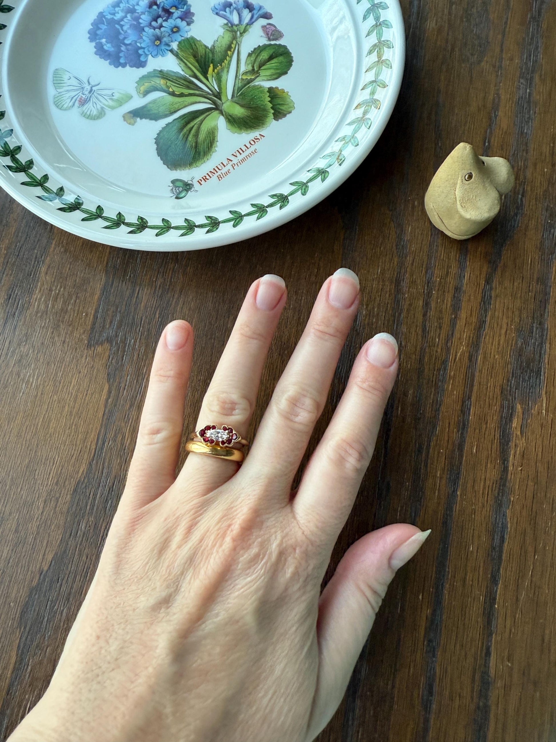 Boxed PIAGET Vintage East West MARQUISE Diamond Scalloped Ruby Halo 18k Gold Ring French Navette Cut Stacker