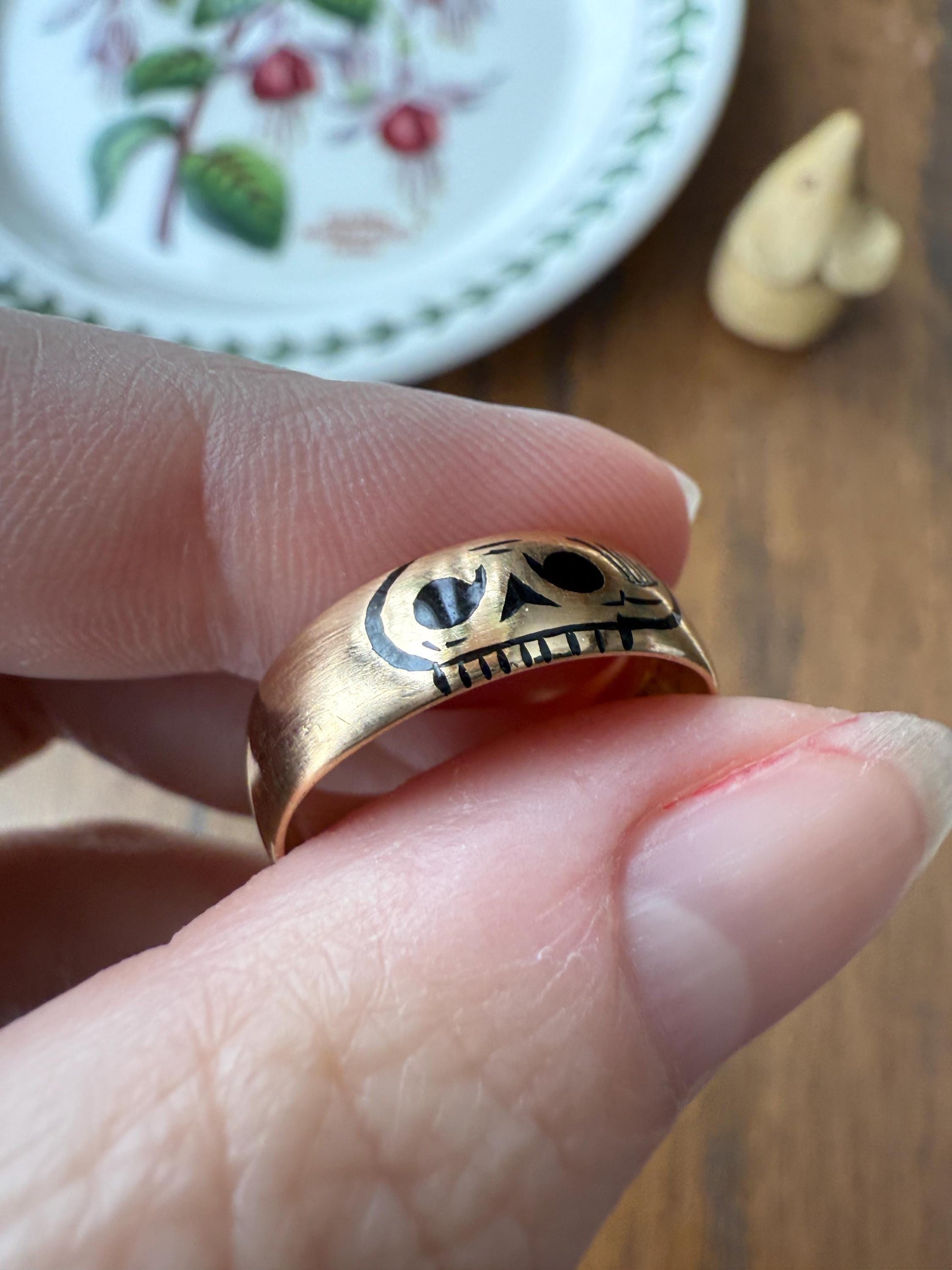 Pumpkinhead Rare Scottish Antique 18k Gold Solid Wedding Band Black Enamel Skull Memento Mori Ring