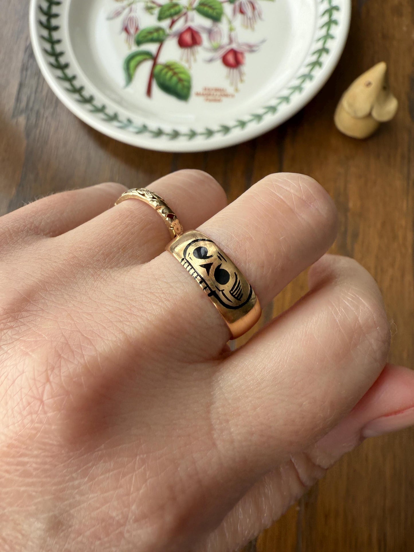 Pumpkinhead Rare Scottish Antique 18k Gold Solid Wedding Band Black Enamel Skull Memento Mori Ring