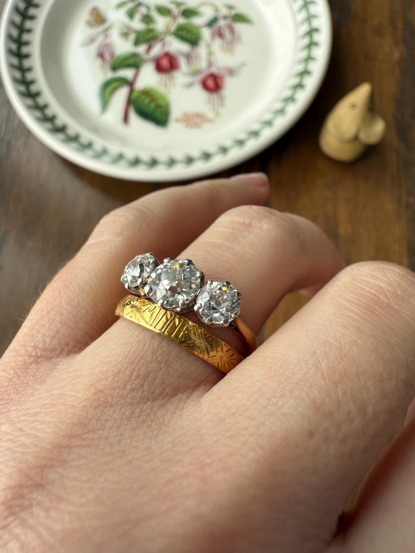 Antique Three Stone 2.3 Carats Old Mine Cut DiAMOND Ring 18k GOLD Platinum Chunky Tall Stacker Stackable Band 2.3Ctw OMC