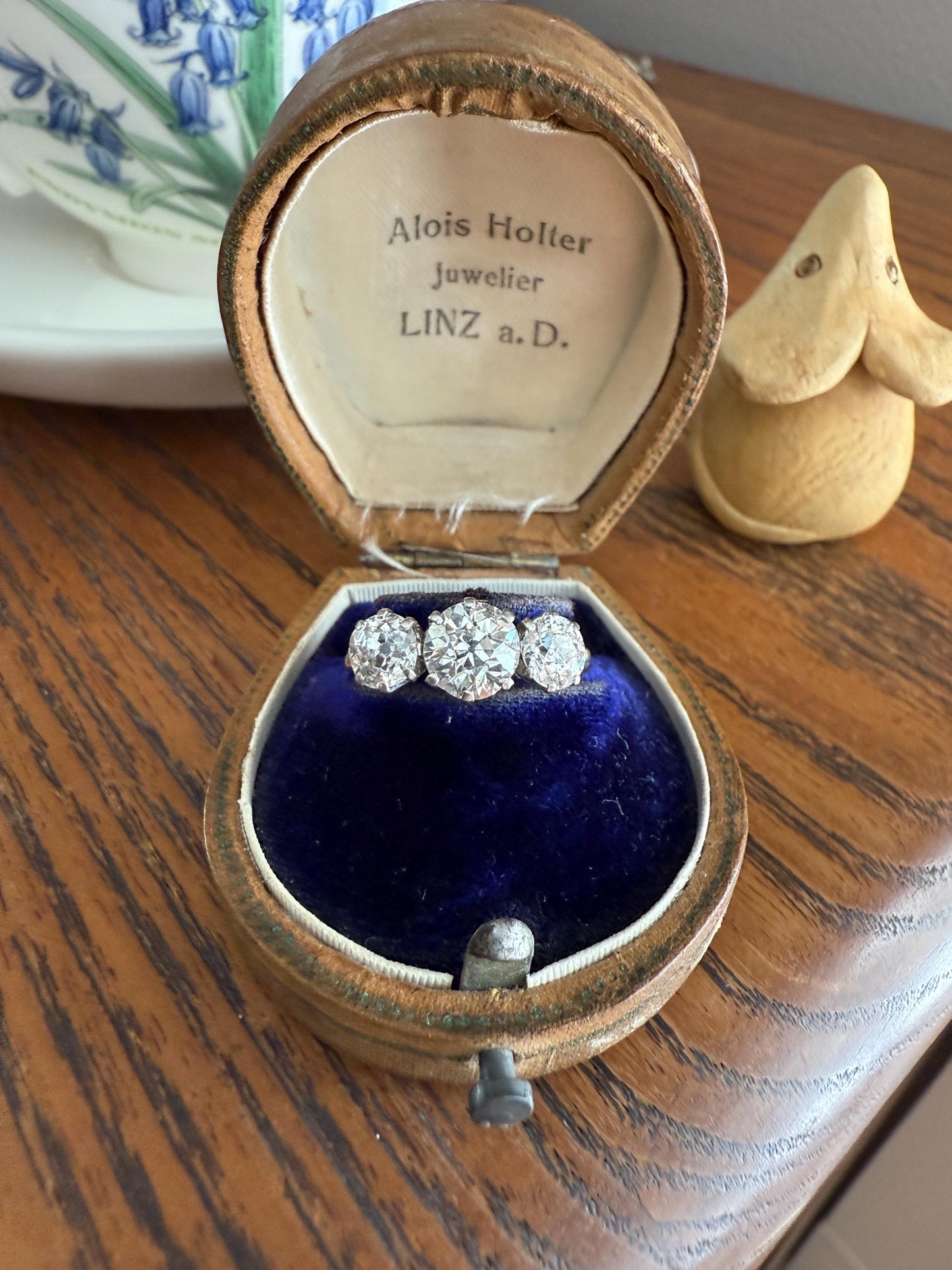 Antique Three Stone 2.3 Carats Old Mine Cut DiAMOND Ring 18k GOLD Platinum Chunky Tall Stacker Stackable Band 2.3Ctw OMC