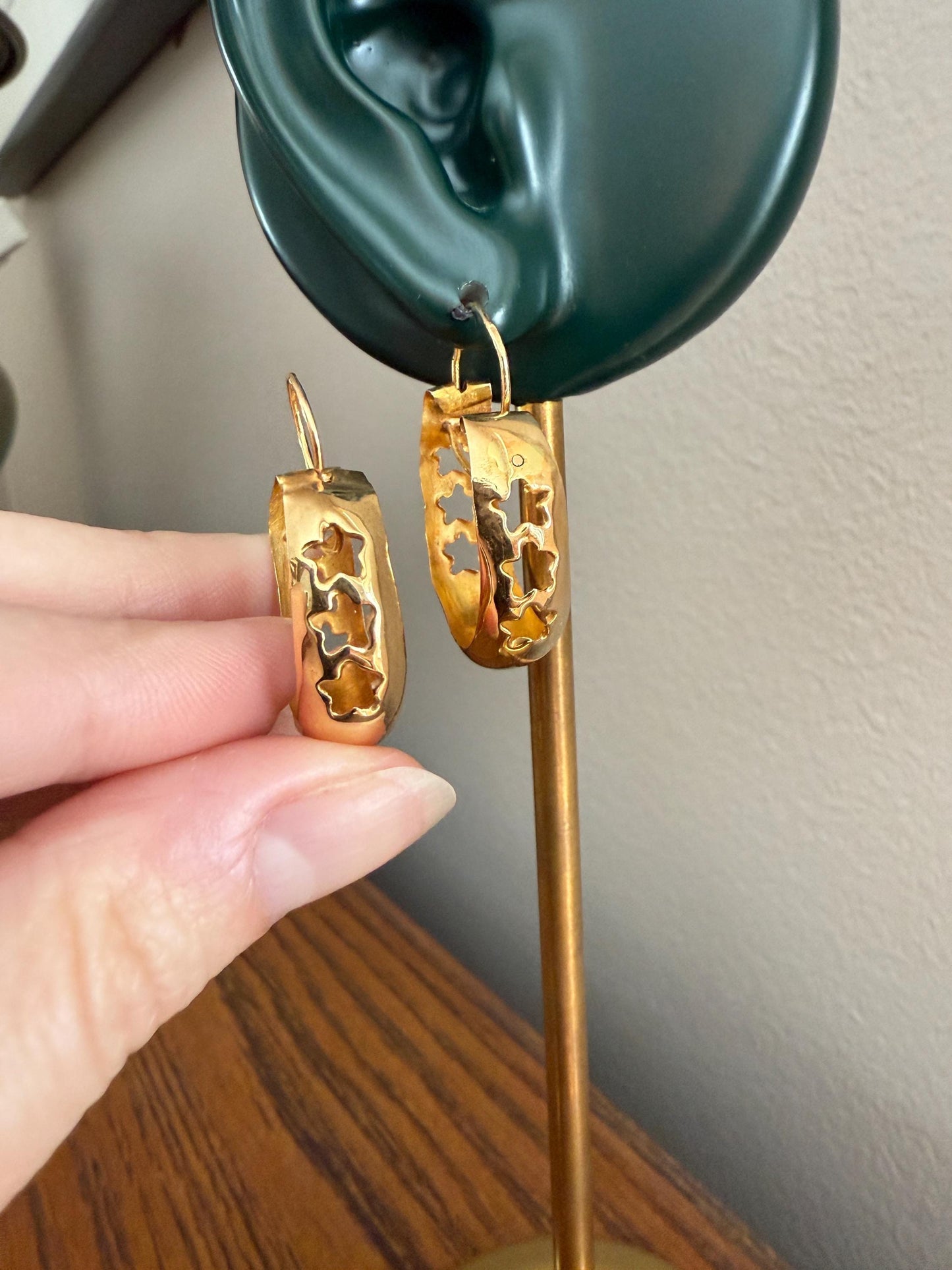 STAR Large Cutout Figural Creole Hoop Earrings French 18k Gold Vintage Chunky Retro Celestial