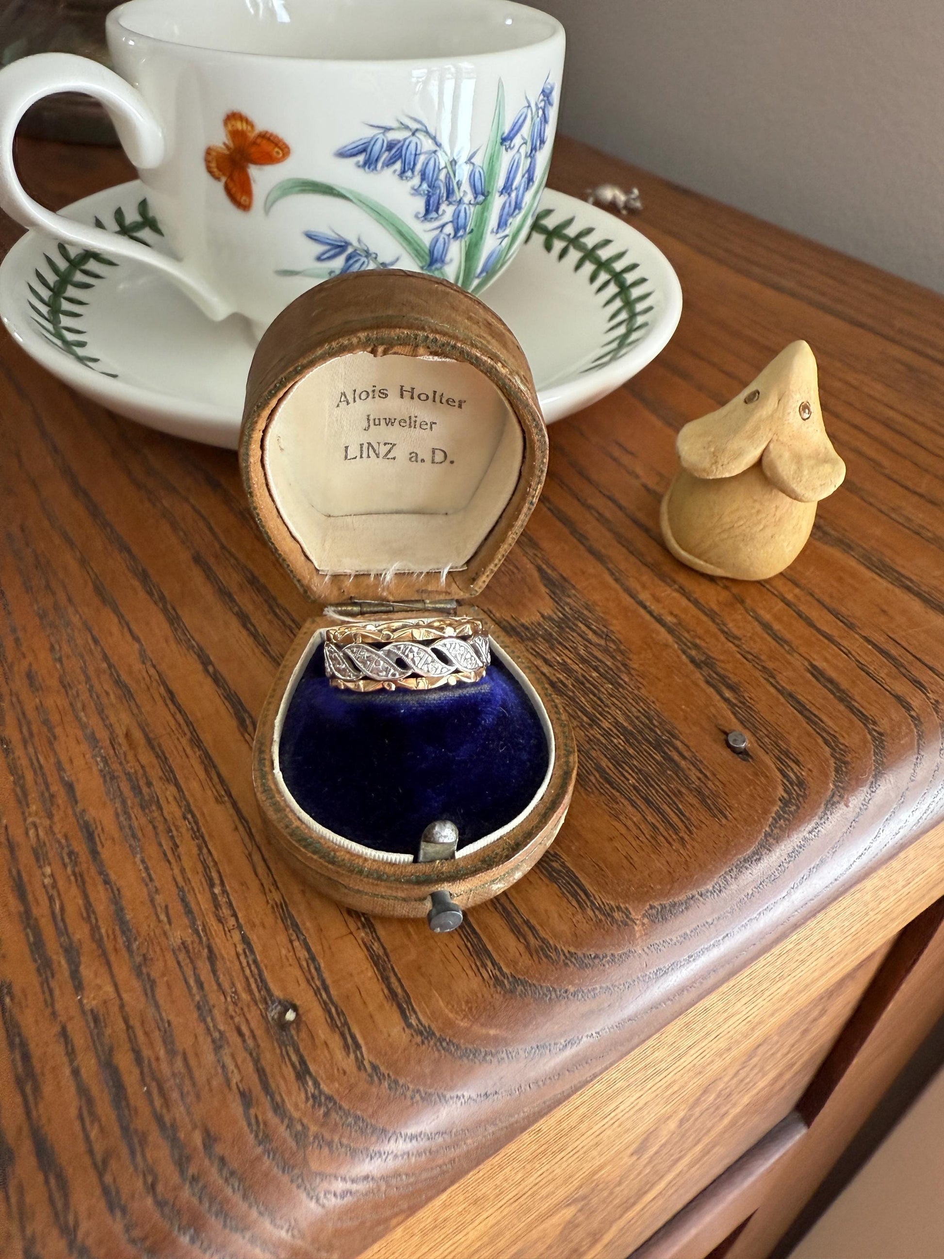 Swirling Art Deco ANTIQUE Two Tone 14k Gold Ring Eternity Wide Band Wedding Chunky Stacker Illusion Chiseled Rivet Cigar