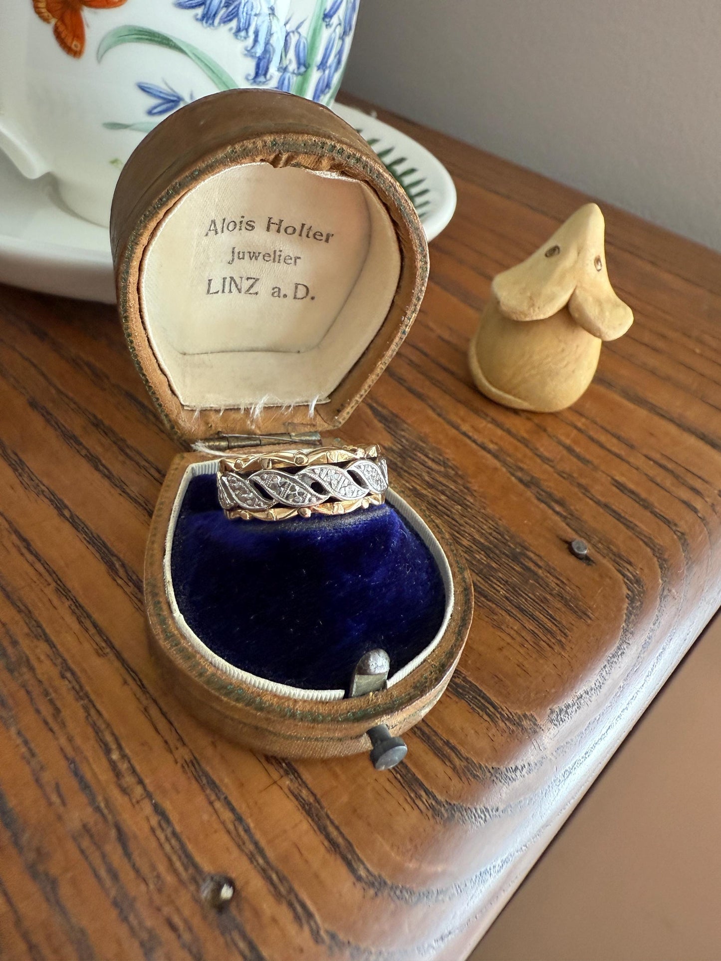 Swirling Art Deco ANTIQUE Two Tone 14k Gold Ring Eternity Wide Band Wedding Chunky Stacker Illusion Chiseled Rivet Cigar