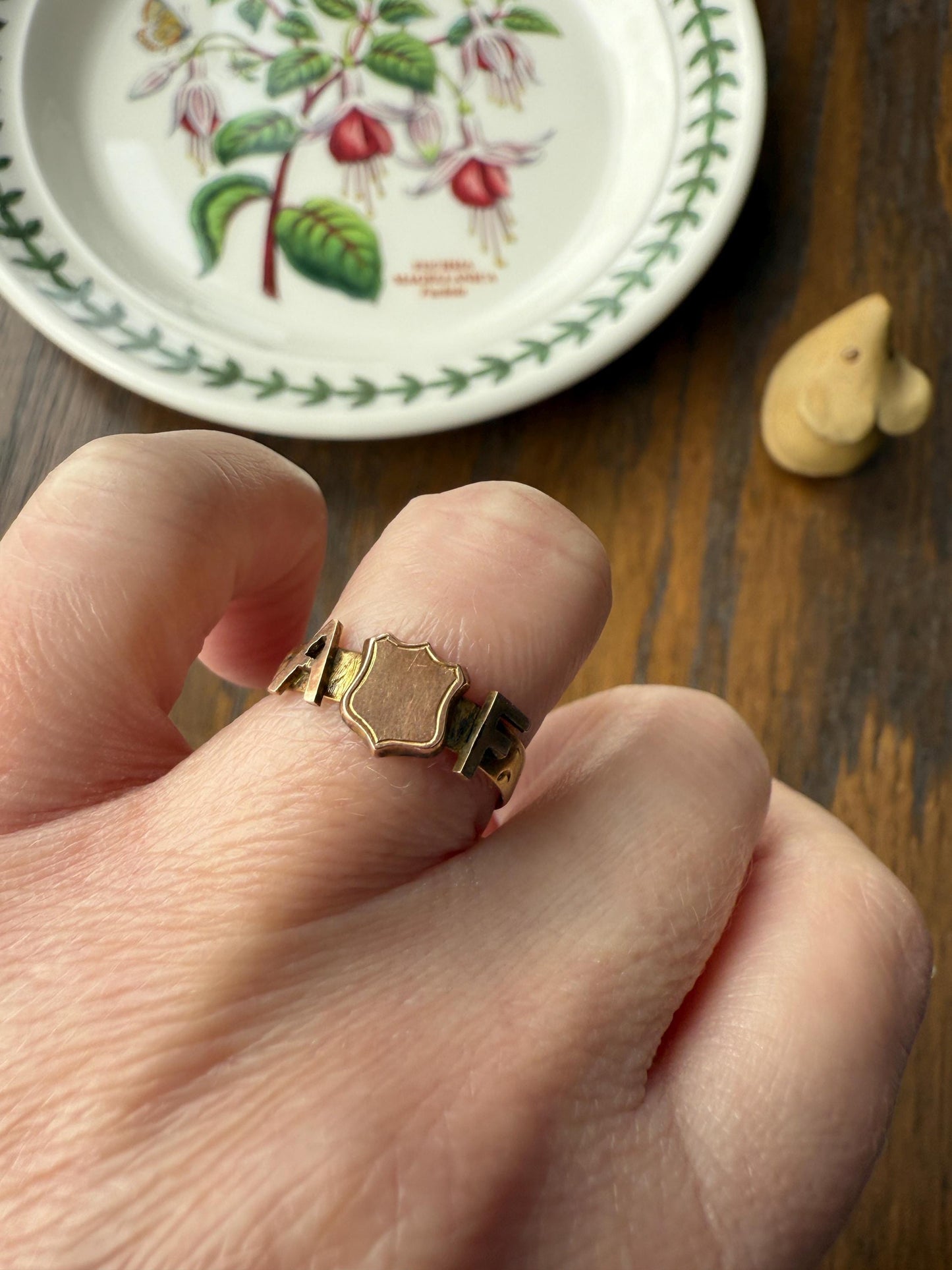 Unique " AF " Shield Signet Ring Antique Engraved Band 9k Gold Solid Unisex Stacker Figural Ready to Engrave / Personalize