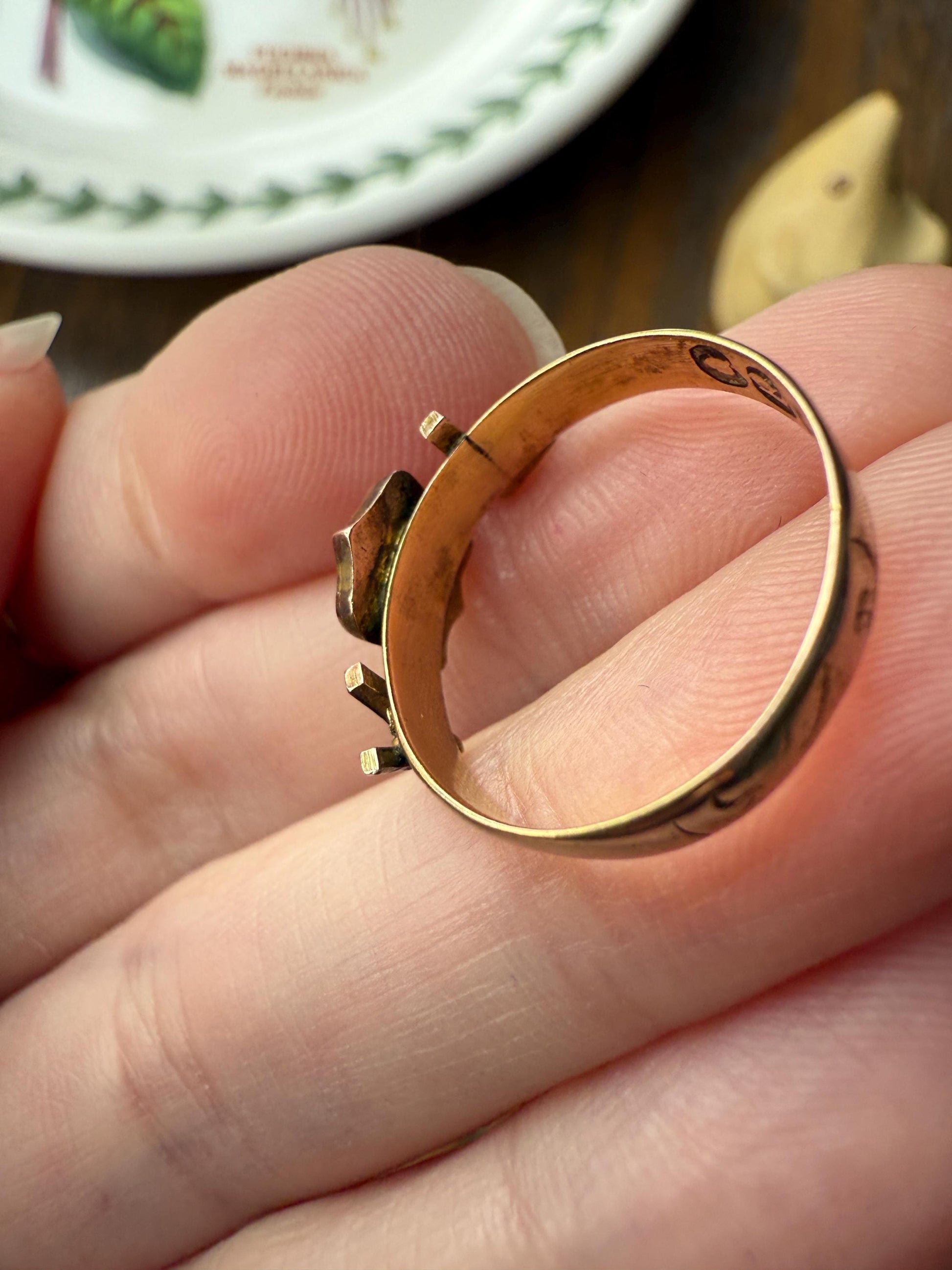 Unique " AF " Shield Signet Ring Antique Engraved Band 9k Gold Solid Unisex Stacker Figural Ready to Engrave / Personalize