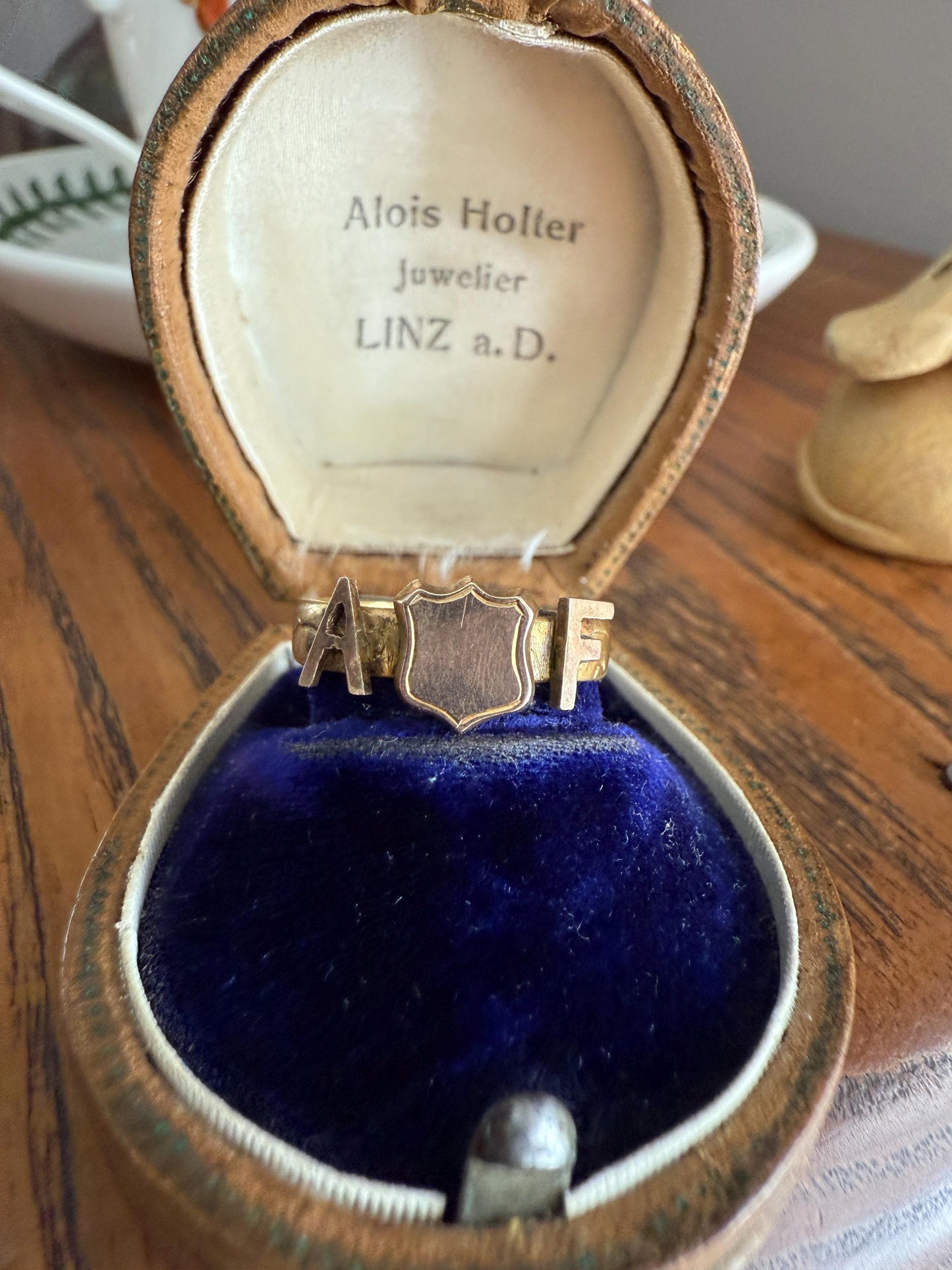 Unique " AF " Shield Signet Ring Antique Engraved Band 9k Gold Solid Unisex Stacker Figural Ready to Engrave / Personalize