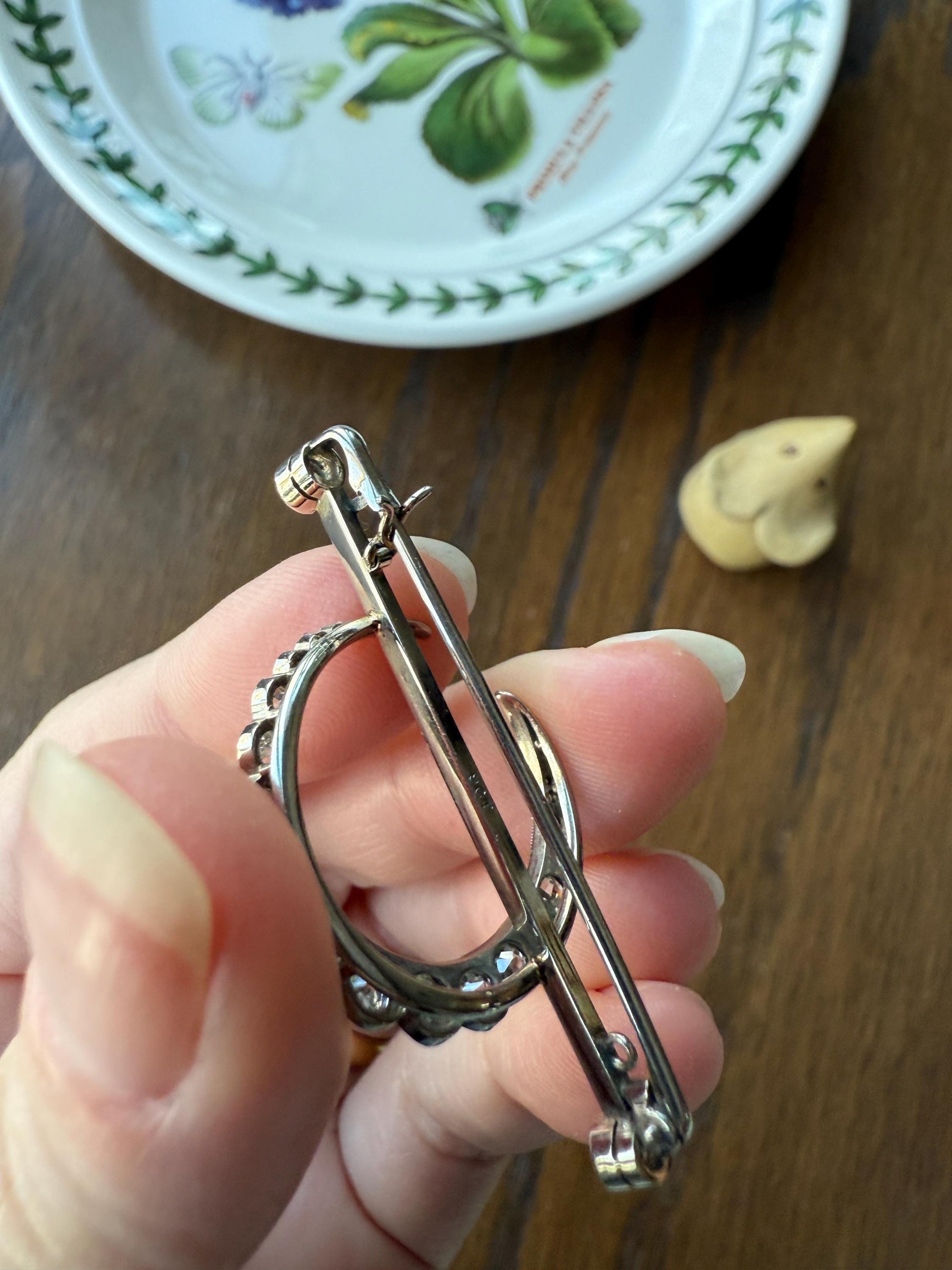 MOON Crescent Scalloped Brooch 2 Carat Old Mine DIAMOND 9k White Gold Extender Connector Pendant Pin Charm Holder Figural Celestial Milgrain