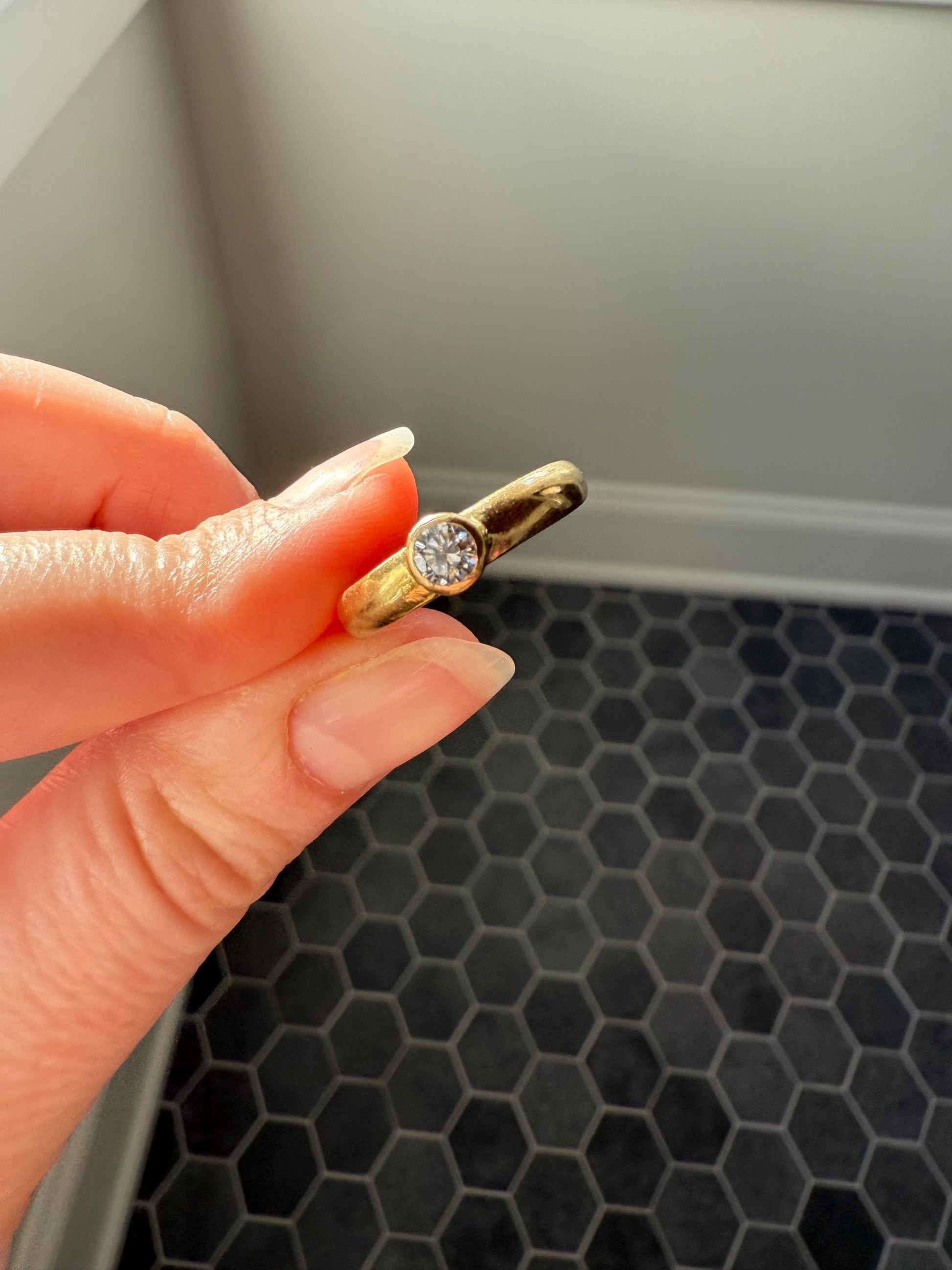 Vintage DIAMOND Bezel Set Ring Stacker Band 18k Gold Sold French Geometric Engagement Gift Unisex