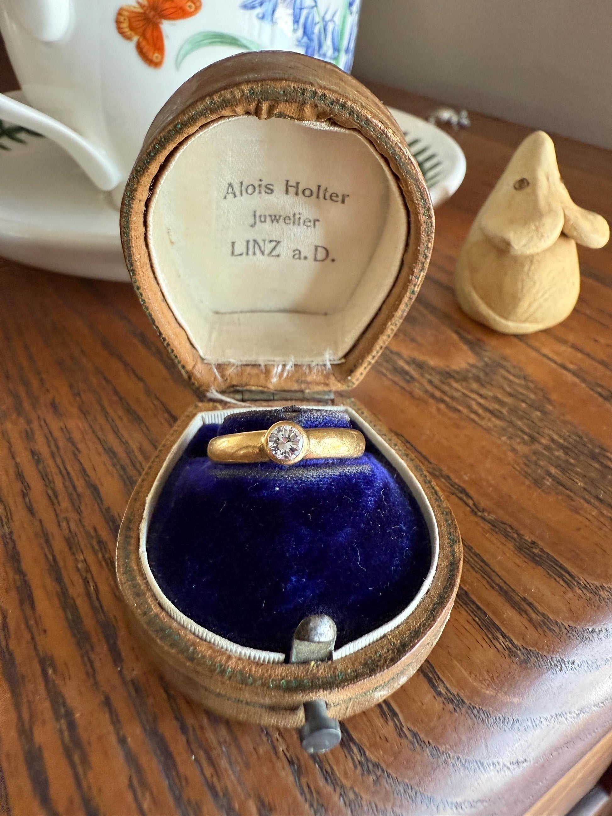 Vintage DIAMOND Bezel Set Ring Stacker Band 18k Gold Sold French Geometric Engagement Gift Unisex