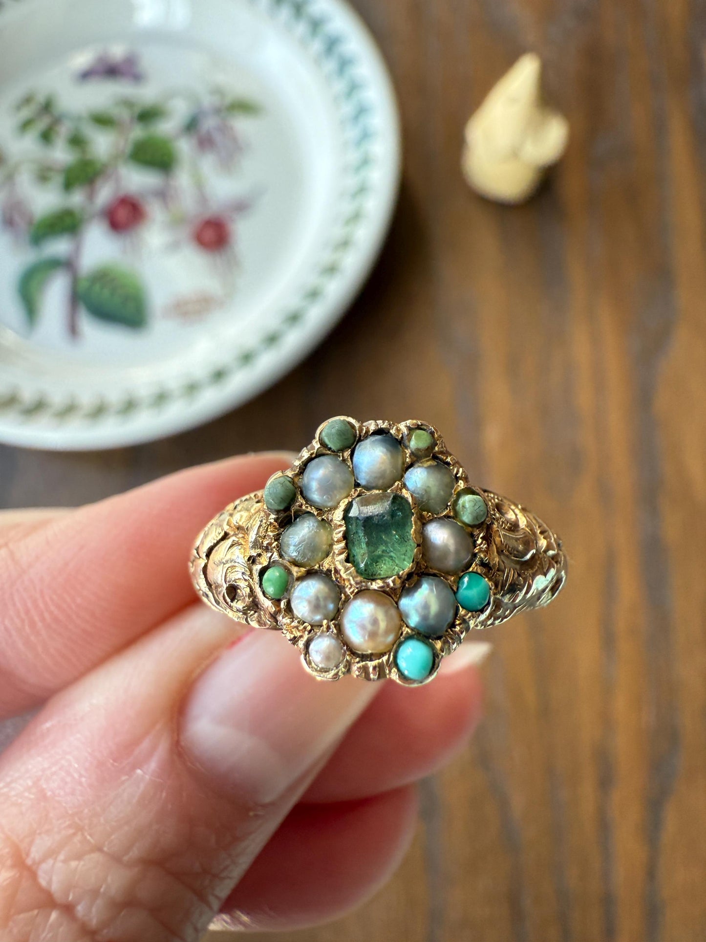 EMERALD Pearl Turquoise Georgian 10k Gold Ring Green White Floral Bouquet Embossed Shoulders Ornate Stacker Cluster