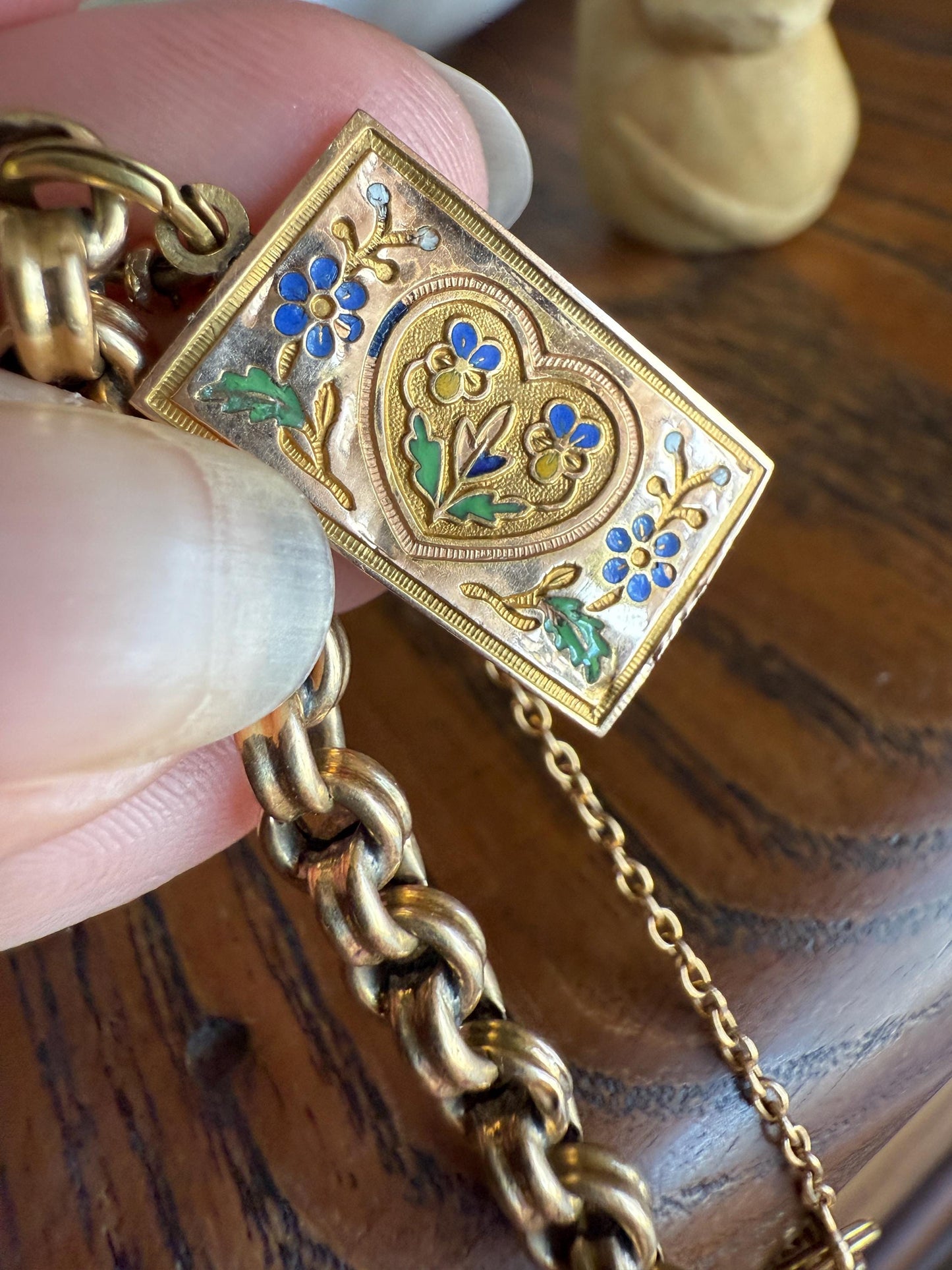 HEART Antique Chain BRACELET 18k Gold Solid Floral PANSY Forget Me Not Reversible Clasp 6.6g Think of Me French Traditional Enamel