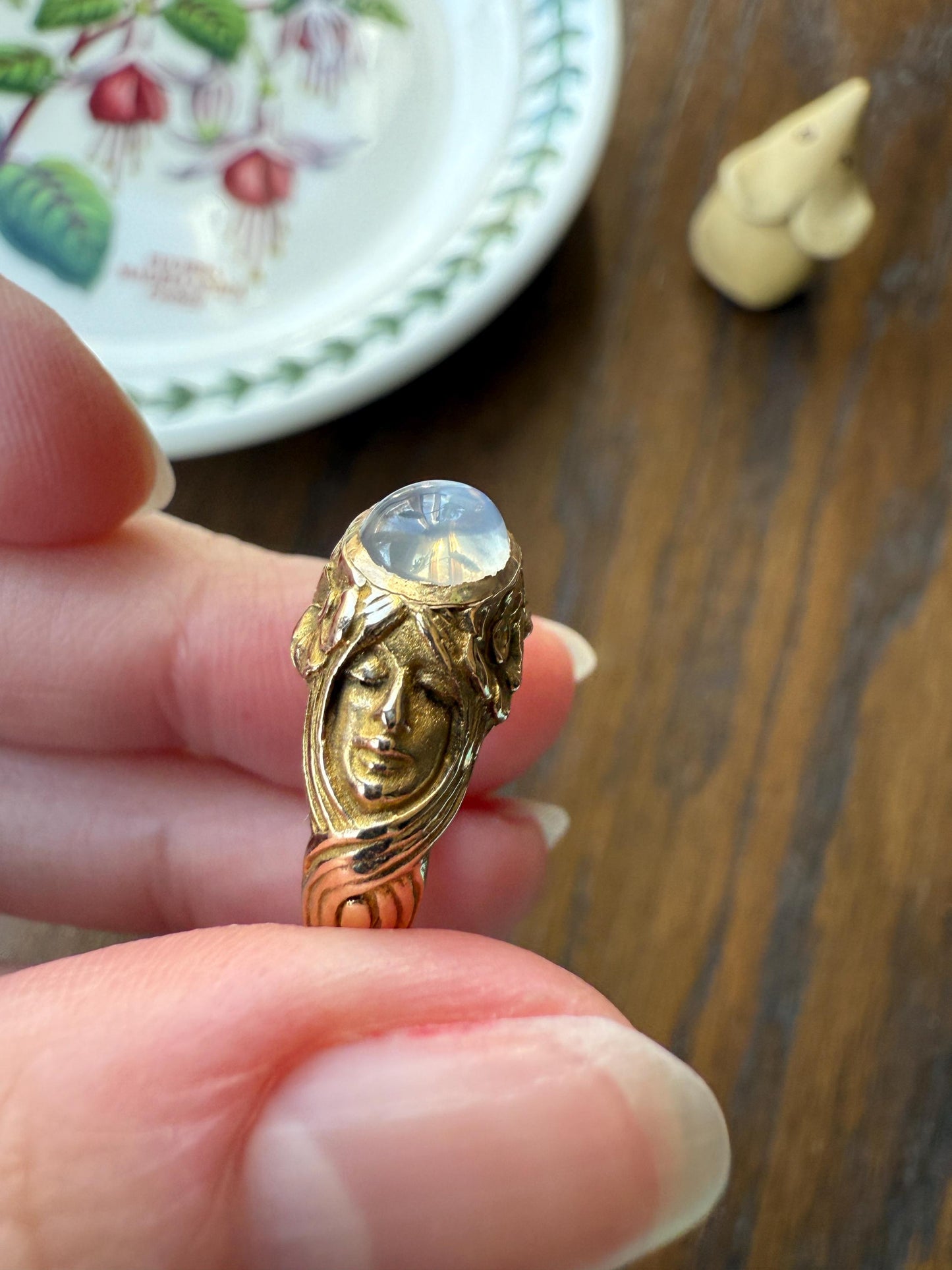 Art Nouveau Floral Woman Two Faces Antique Blue MOONSTONE c1900 Glowing Orb Figural Ring 14k Gold Buttery Band Stacker Victorian Unisex
