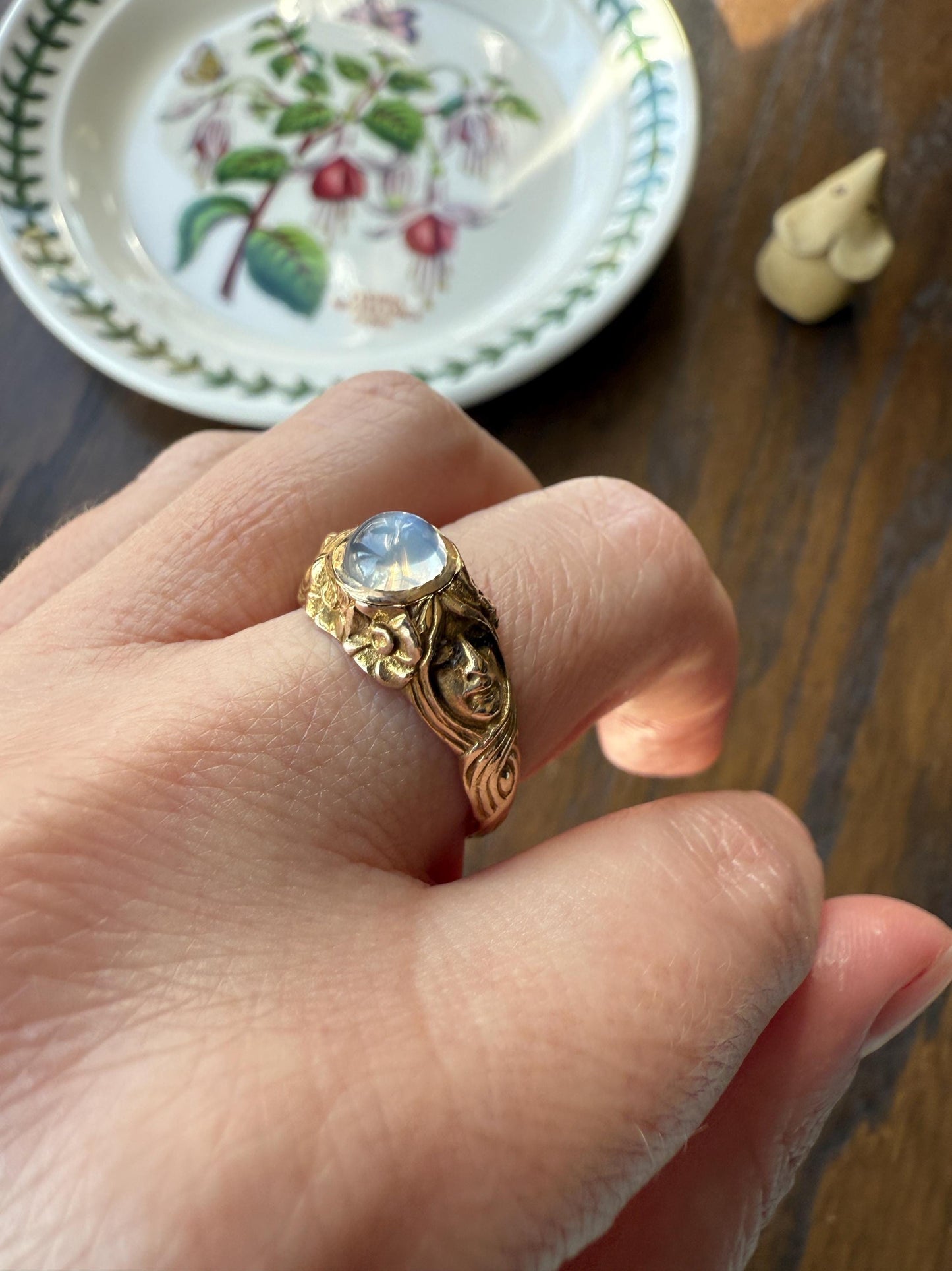Art Nouveau Floral Woman Two Faces Antique Blue MOONSTONE c1900 Glowing Orb Figural Ring 14k Gold Buttery Band Stacker Victorian Unisex