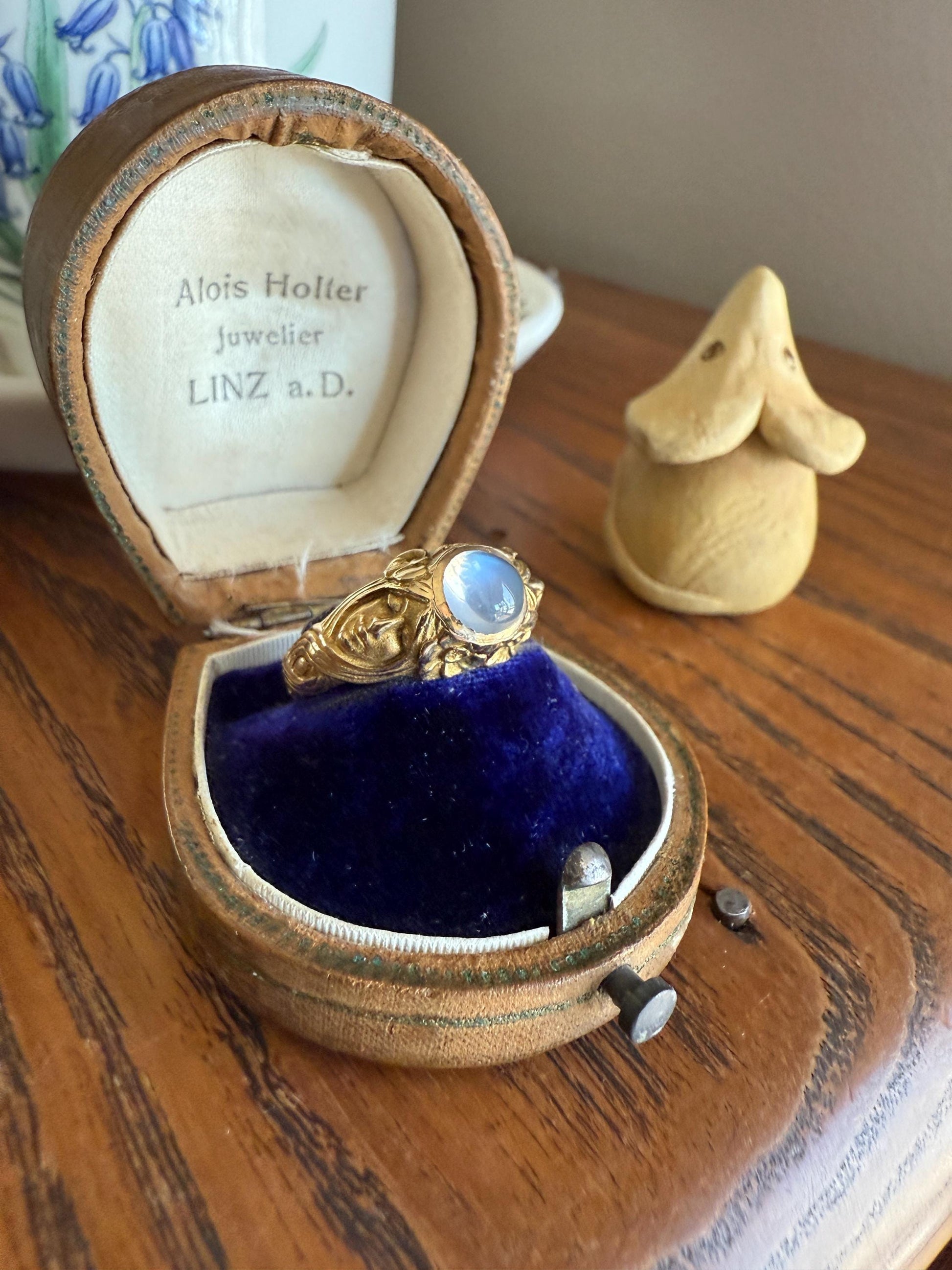 Art Nouveau Floral Woman Two Faces Antique Blue MOONSTONE c1900 Glowing Orb Figural Ring 14k Gold Buttery Band Stacker Victorian Unisex