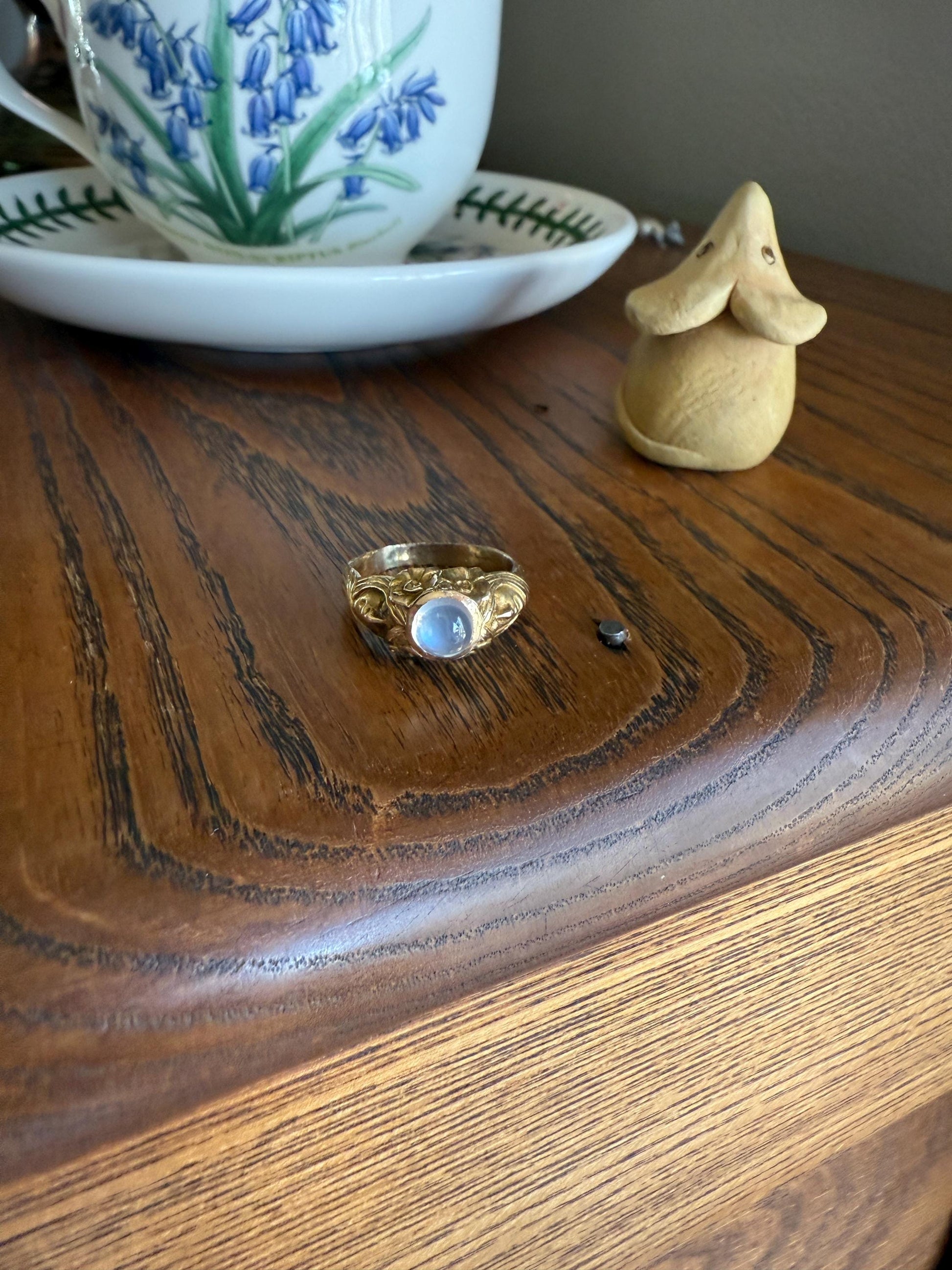 Art Nouveau Floral Woman Two Faces Antique Blue MOONSTONE c1900 Glowing Orb Figural Ring 14k Gold Buttery Band Stacker Victorian Unisex