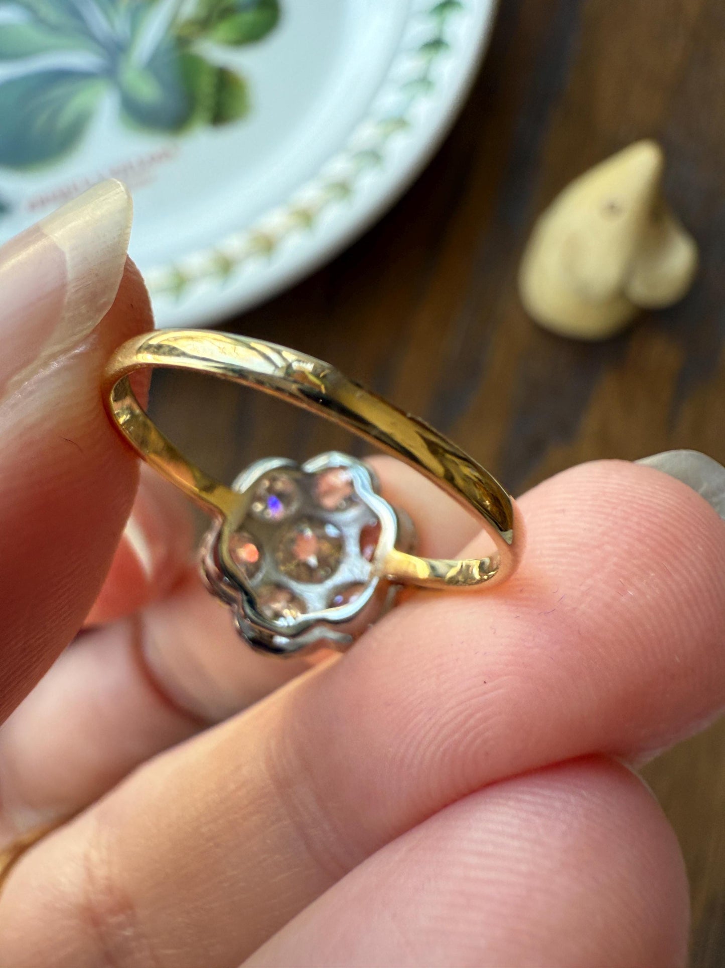 Vintage 1.9 Carat Old Mine Cut DIAMOND Daisy Flower Cluster Ring 18k Gold Art Deco Tall Domed Antique Seven Stone Bezel Setting Floral