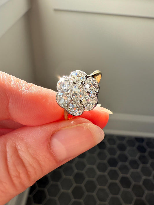 Vintage 1.9 Carat Old Mine Cut DIAMOND Daisy Flower Cluster Ring 18k Gold Art Deco Tall Domed Antique Seven Stone Bezel Setting Floral