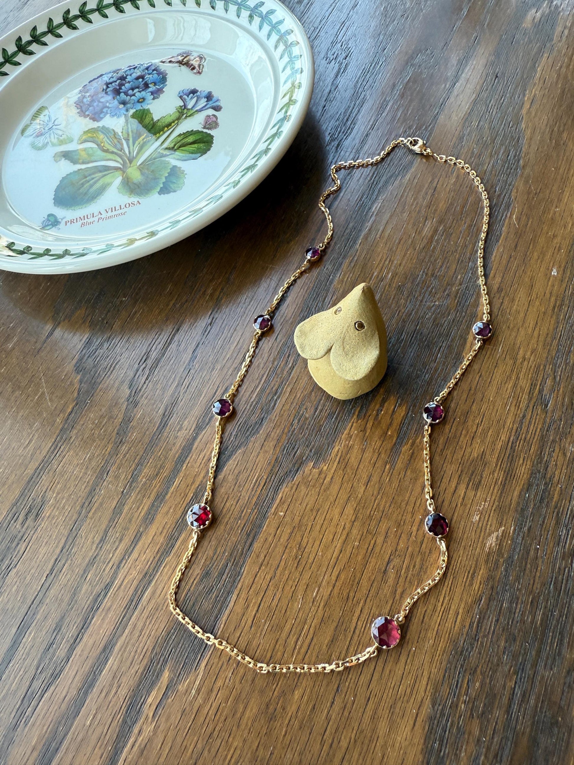 Gorgeous Perpignan GARNET Station Chain Necklace 18k Gold Bezel Set Pendants Rose Cut Closed Back Almandine Glowing Rare Pendant Holder