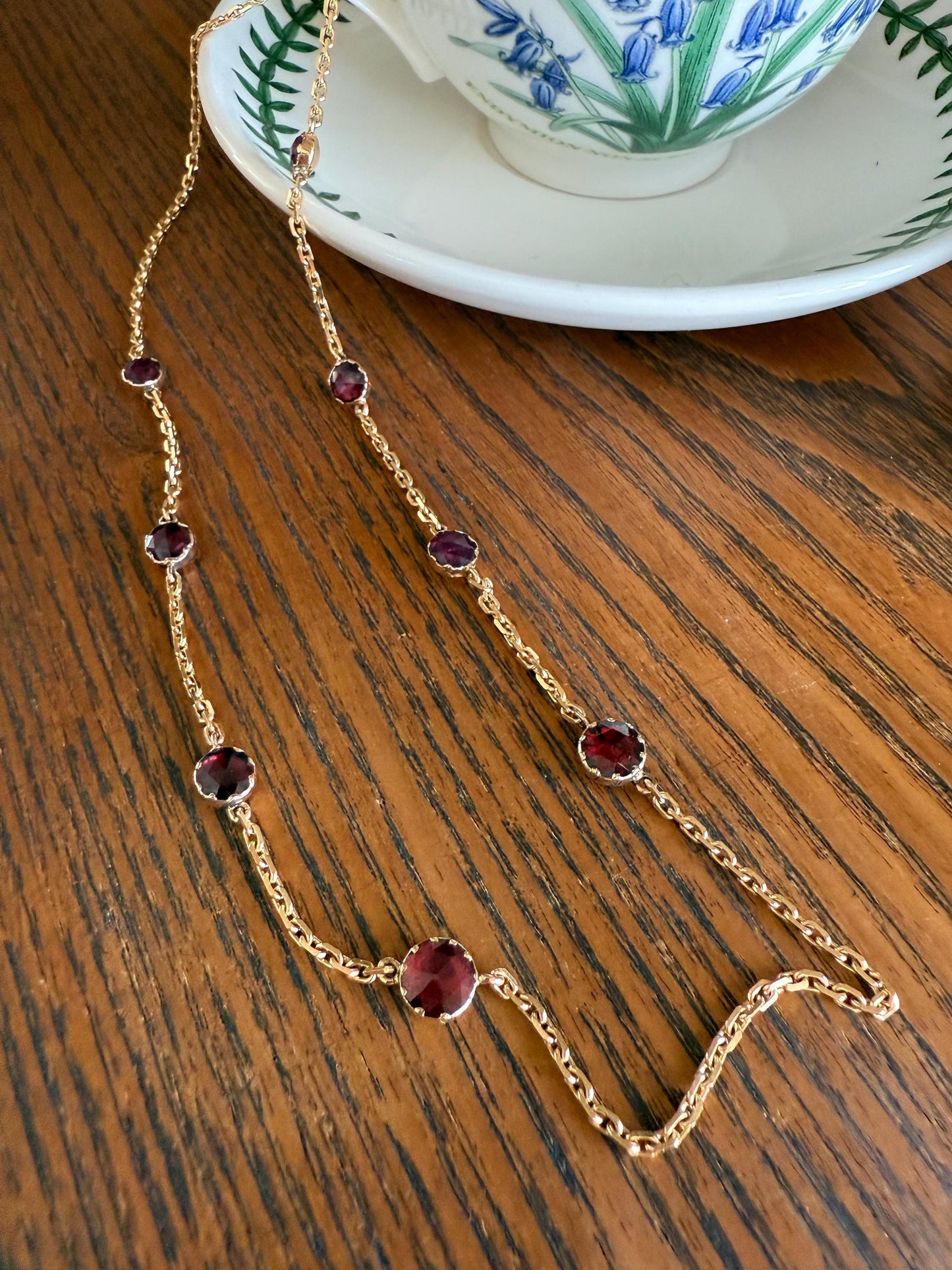 Gorgeous Perpignan GARNET Station Chain Necklace 18k Gold Bezel Set Pendants Rose Cut Closed Back Almandine Glowing Rare Pendant Holder