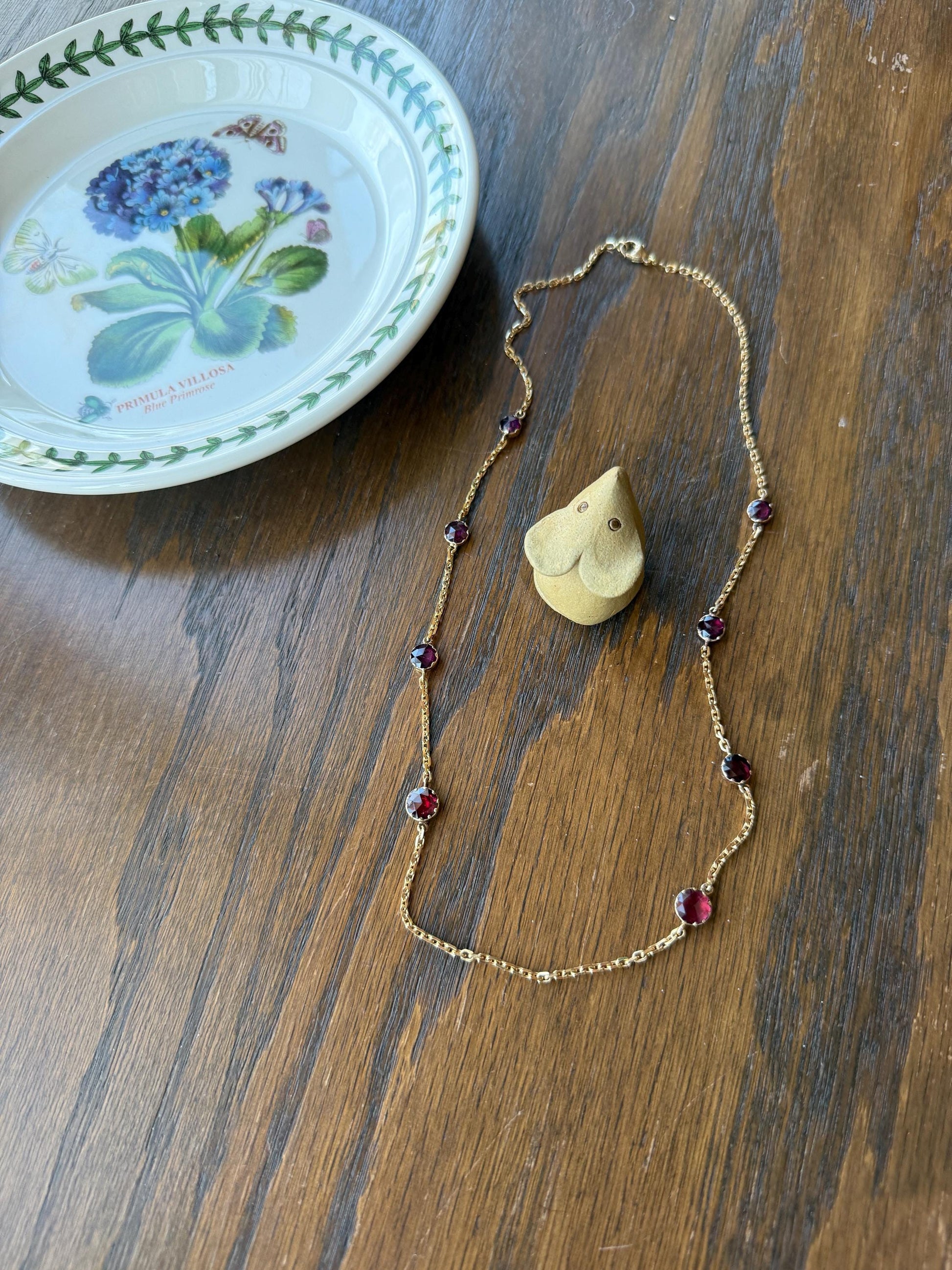 Gorgeous Perpignan GARNET Station Chain Necklace 18k Gold Bezel Set Pendants Rose Cut Closed Back Almandine Glowing Rare Pendant Holder