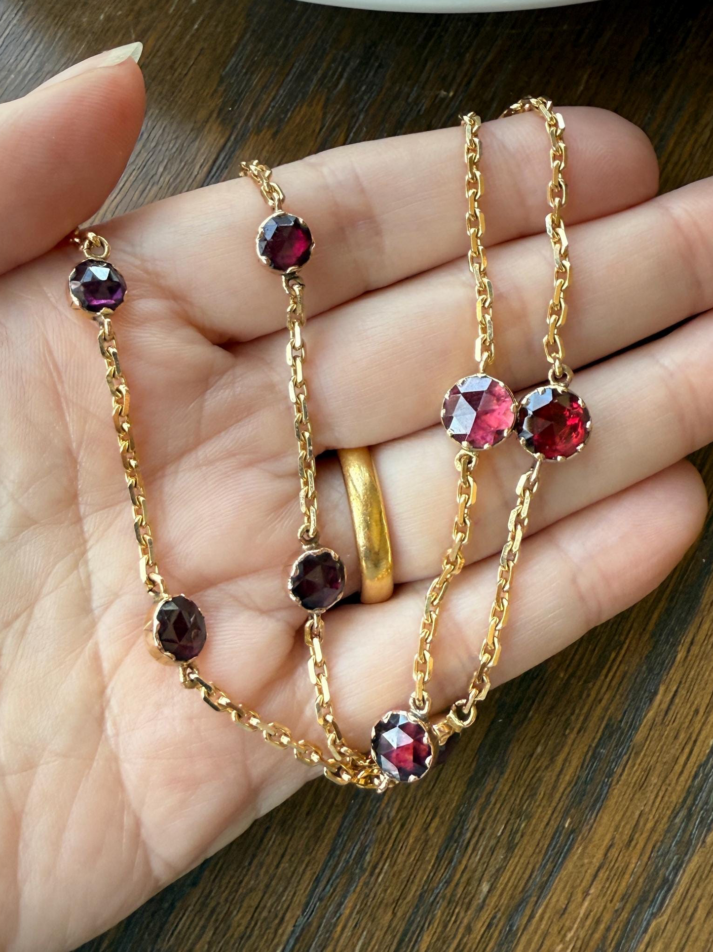 Gorgeous Perpignan GARNET Station Chain Necklace 18k Gold Bezel Set Pendants Rose Cut Closed Back Almandine Glowing Rare Pendant Holder
