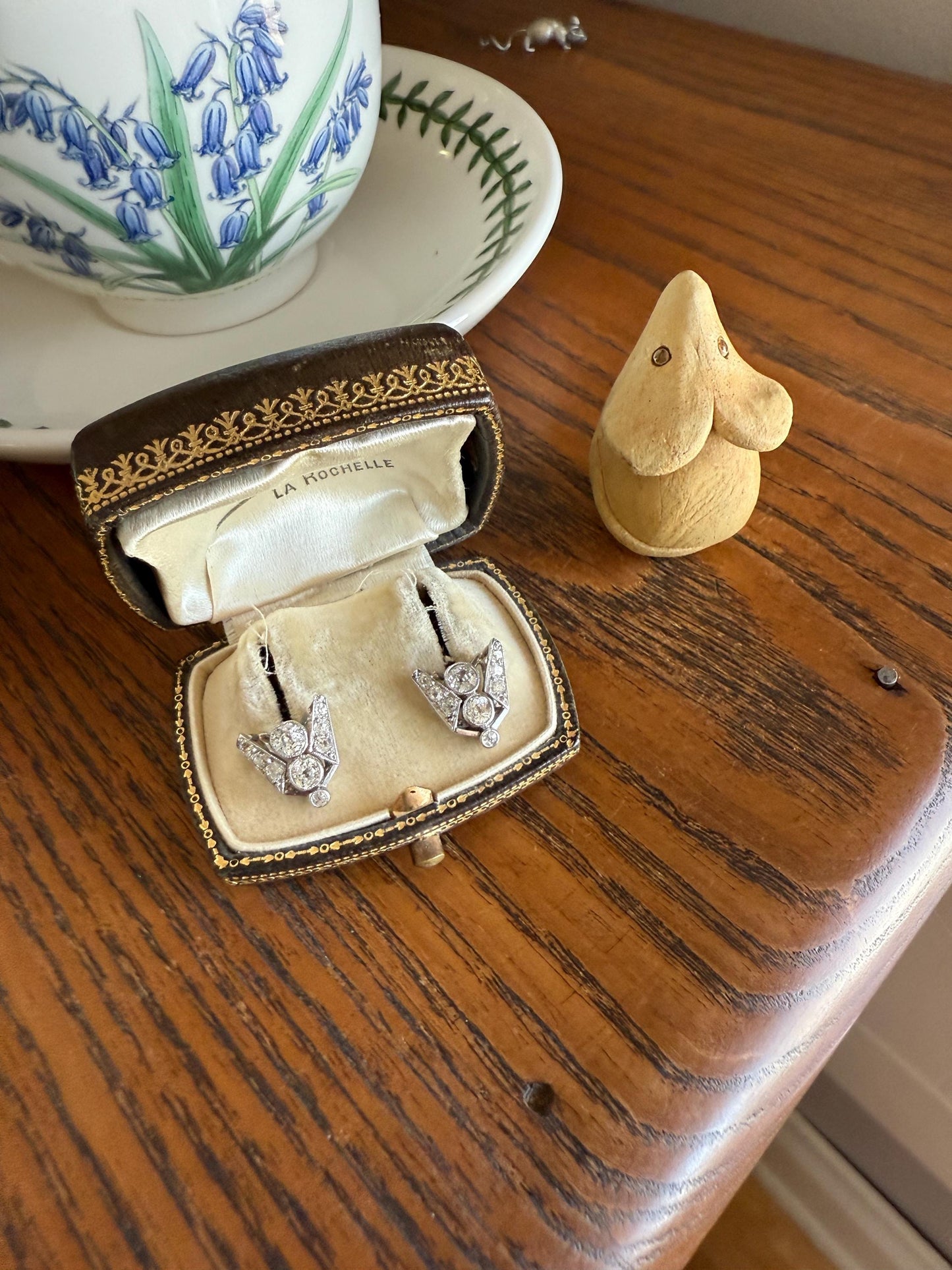 GEOMETRIC Art Deco 1 Carat Old Mine Cut Diamond 18k White Gold Stud Vintage Earrings Architectural Triangle Bezel Set Milgrain Studs