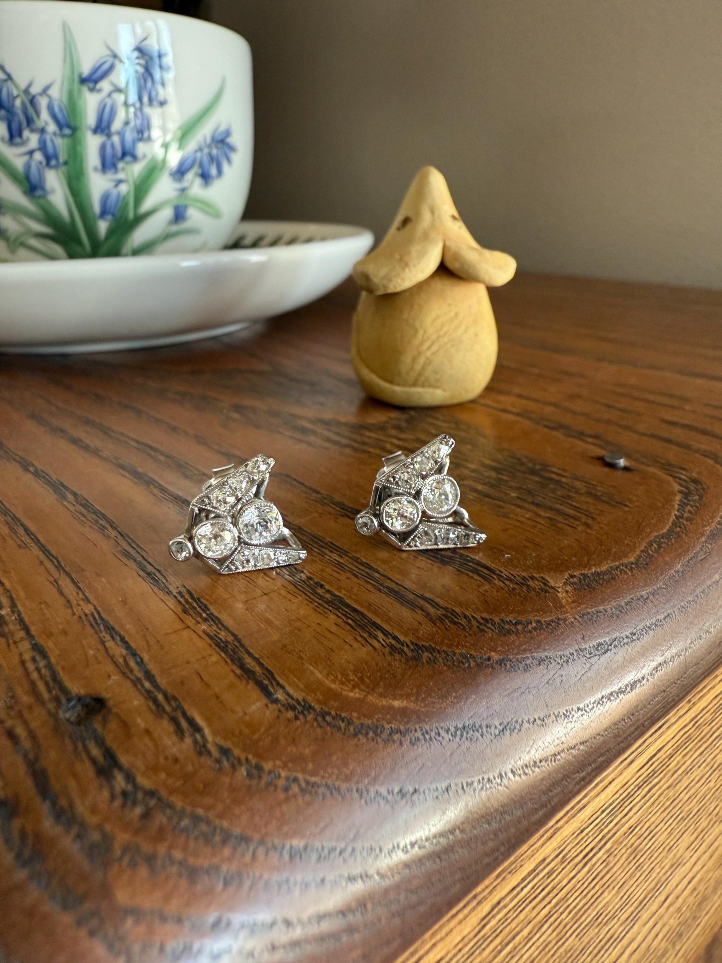GEOMETRIC Art Deco 1 Carat Old Mine Cut Diamond 18k White Gold Stud Vintage Earrings Architectural Triangle Bezel Set Milgrain Studs