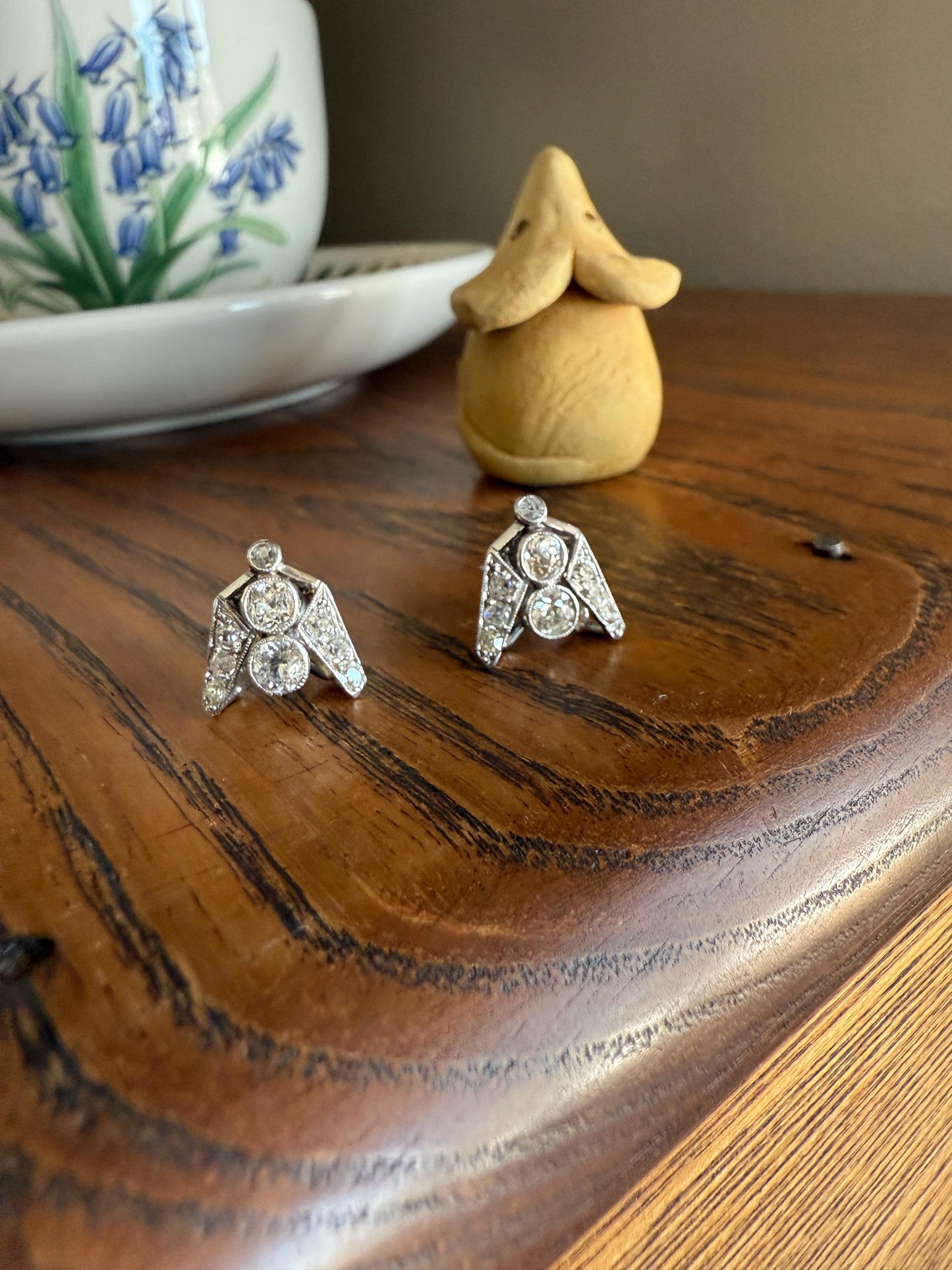 GEOMETRIC Art Deco 1 Carat Old Mine Cut Diamond 18k White Gold Stud Vintage Earrings Architectural Triangle Bezel Set Milgrain Studs