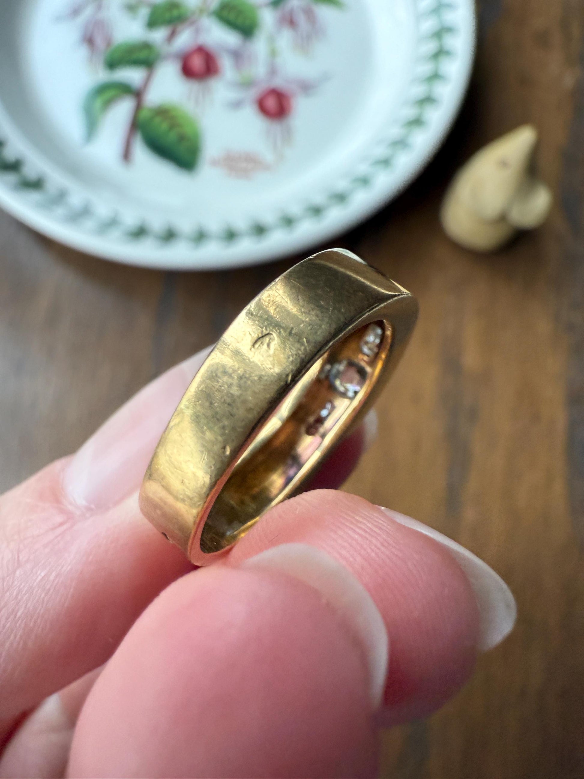 Chunky Unisex Eye Clean .9 Carat Ctw Old Mine Cut DIAMOND Cigar Band Heavy 8.2g 18k Gold Gypsy Ring Stacker Five Stone Vintage to Antique