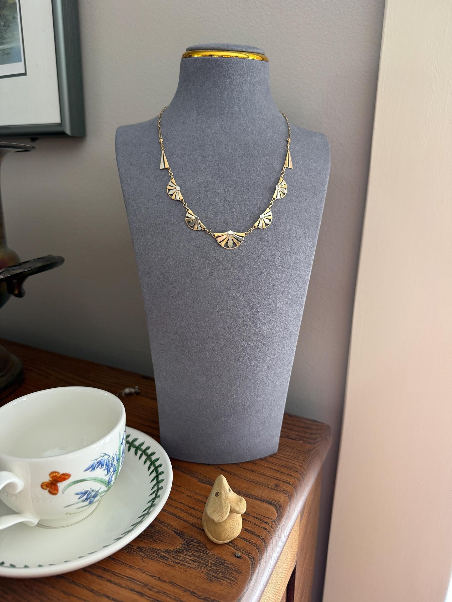 DAISIES French Art Deco Antique 18k Gold Floral Fan Two Tone Necklace Drapery Chain Collar Flower Pendants Figural