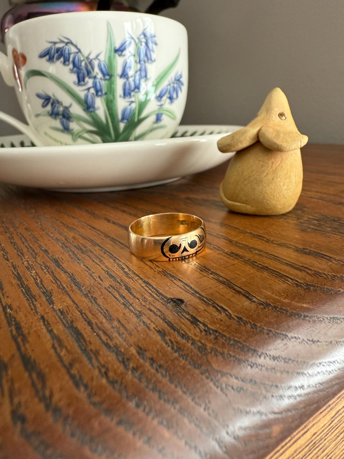 Pumpkinhead Rare Scottish Antique 18k Gold Solid Wedding Band Black Enamel Skull Memento Mori Ring