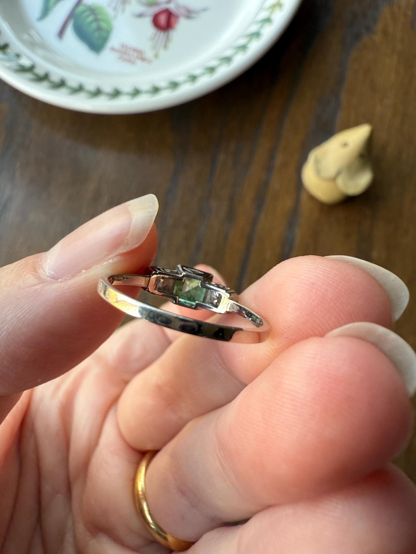 Art Deco Natural EMERALD Old Mine Cut DIAMOND Three Stone Ring 18k White Gold Band Green Milgrain Trinity Ornate Filigree