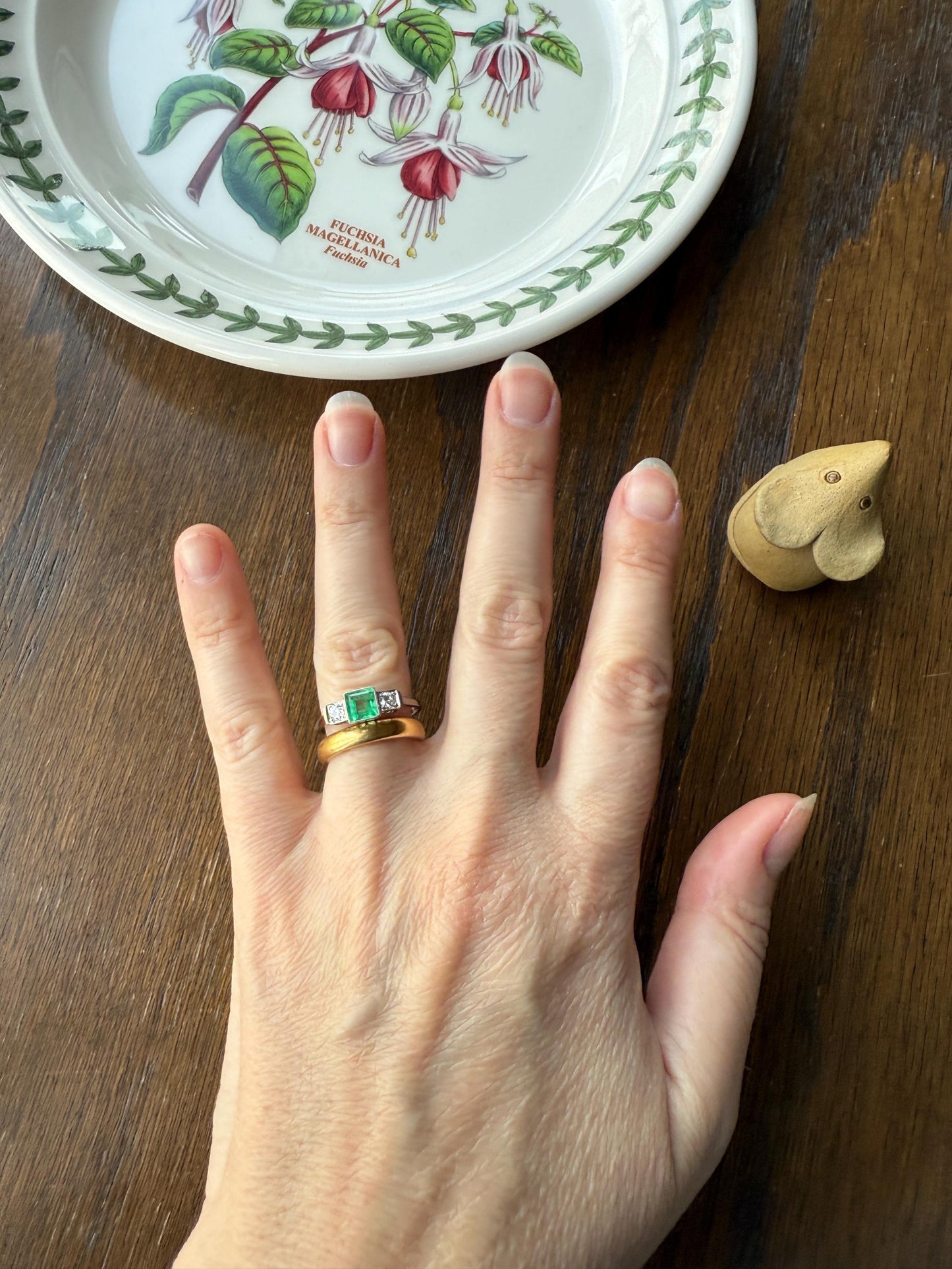 Art Deco Natural EMERALD Old Mine Cut DIAMOND Three Stone Ring 18k White Gold Band Green Milgrain Trinity Ornate Filigree