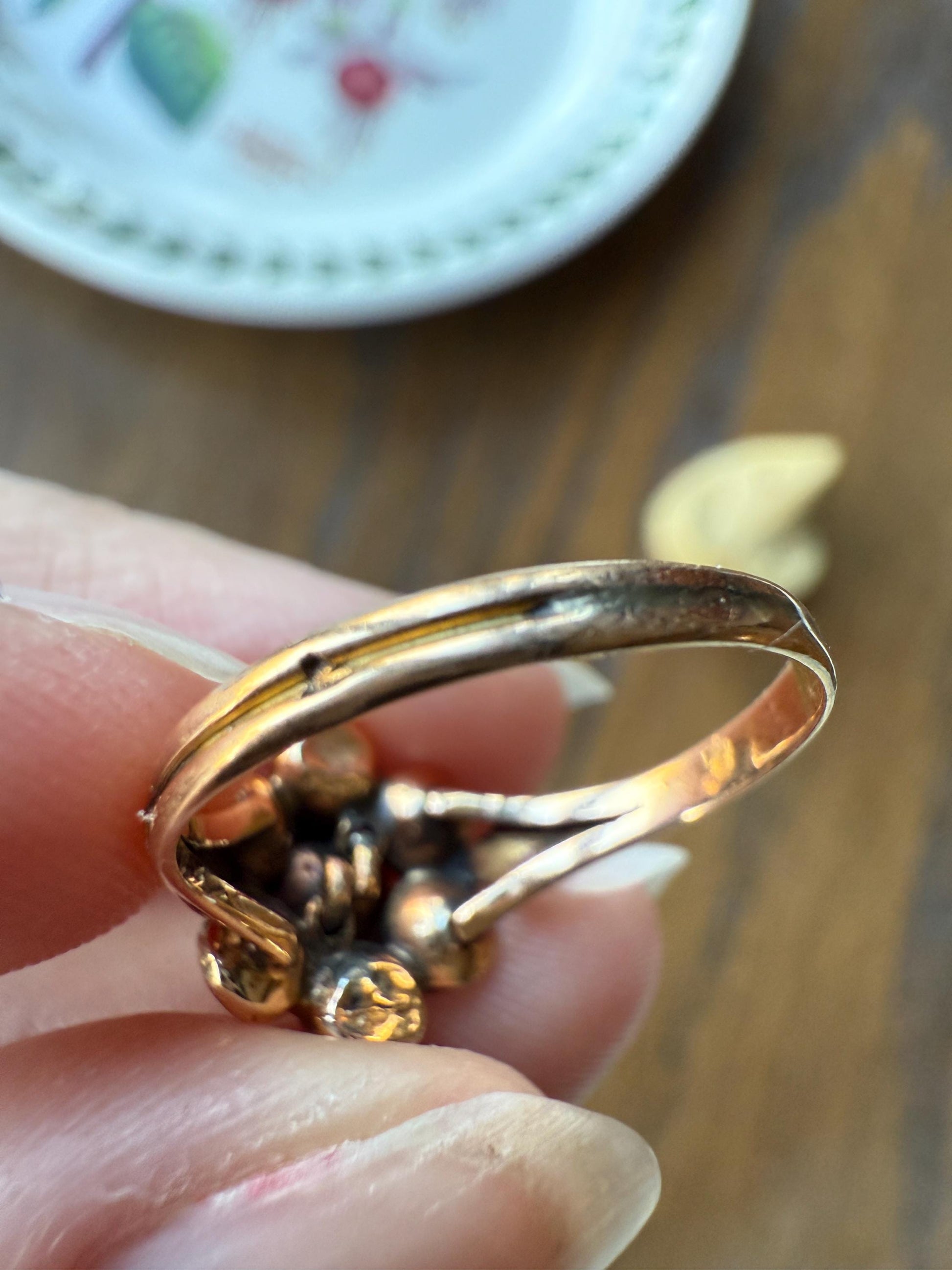 Perpignan GARNET Almandine Cluster Ring French VICTORIAN Era Hallmark 18k Gold Floral Daisy Glowing Purple Pink