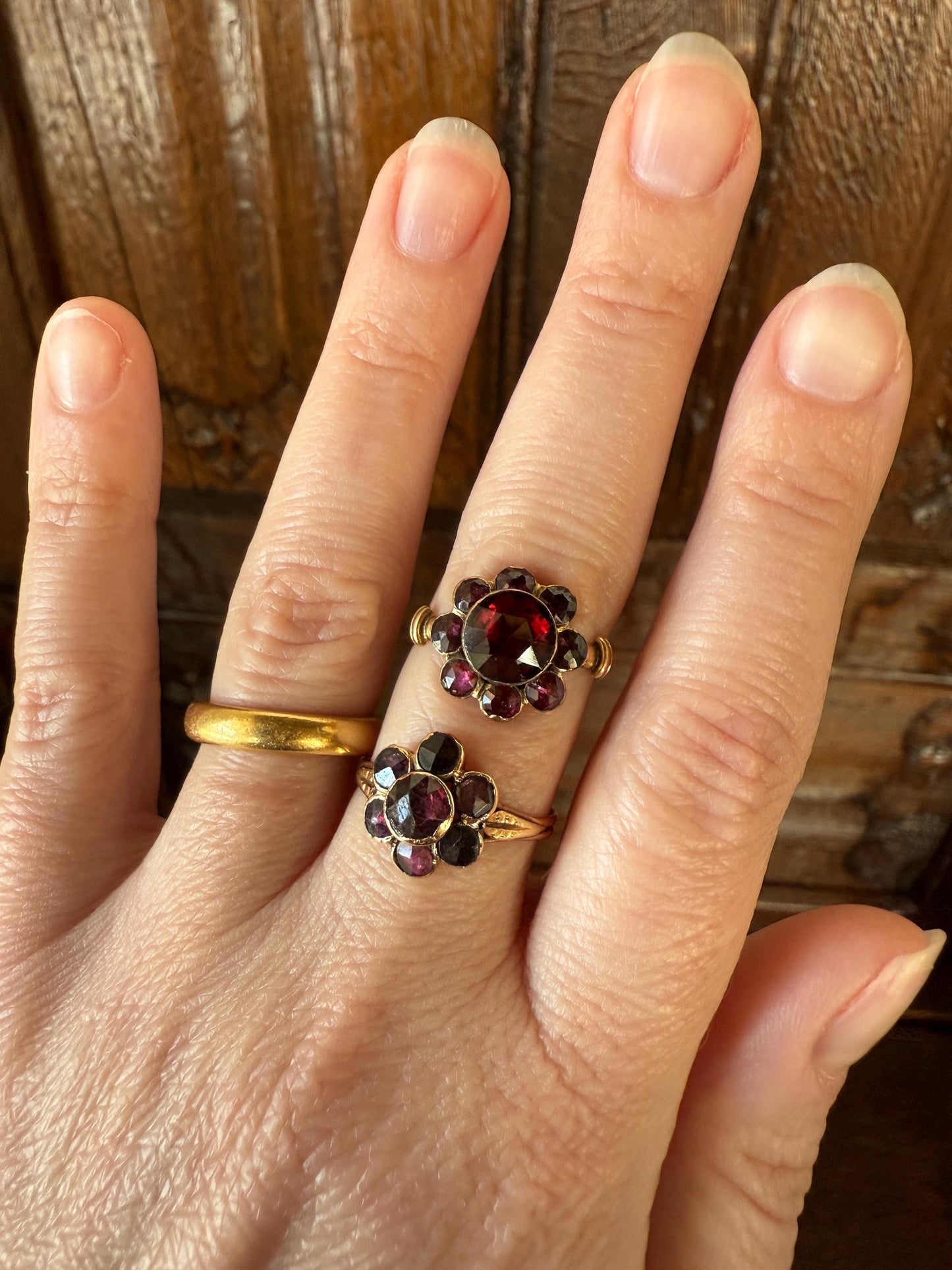 Perpignan GARNET Almandine Cluster Ring French VICTORIAN Era Hallmark 18k Gold Floral Daisy Glowing Purple Pink