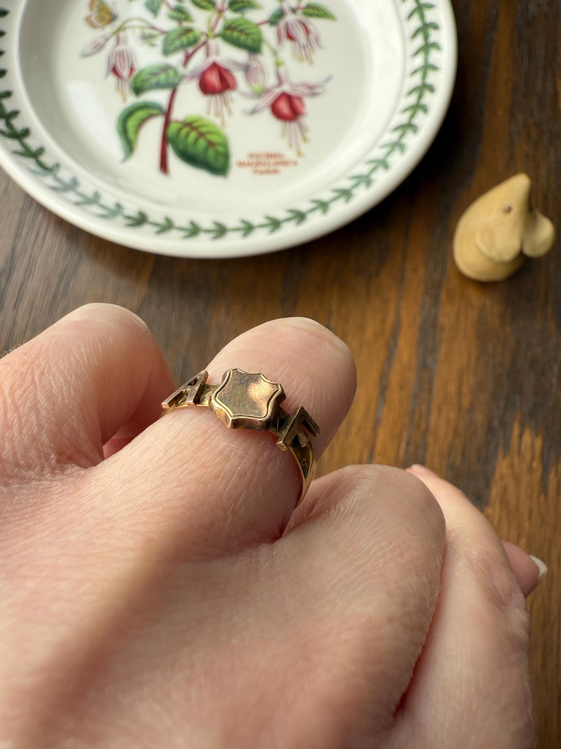 Unique " AF " Shield Signet Ring Antique Engraved Band 9k Gold Solid Unisex Stacker Figural Ready to Engrave / Personalize