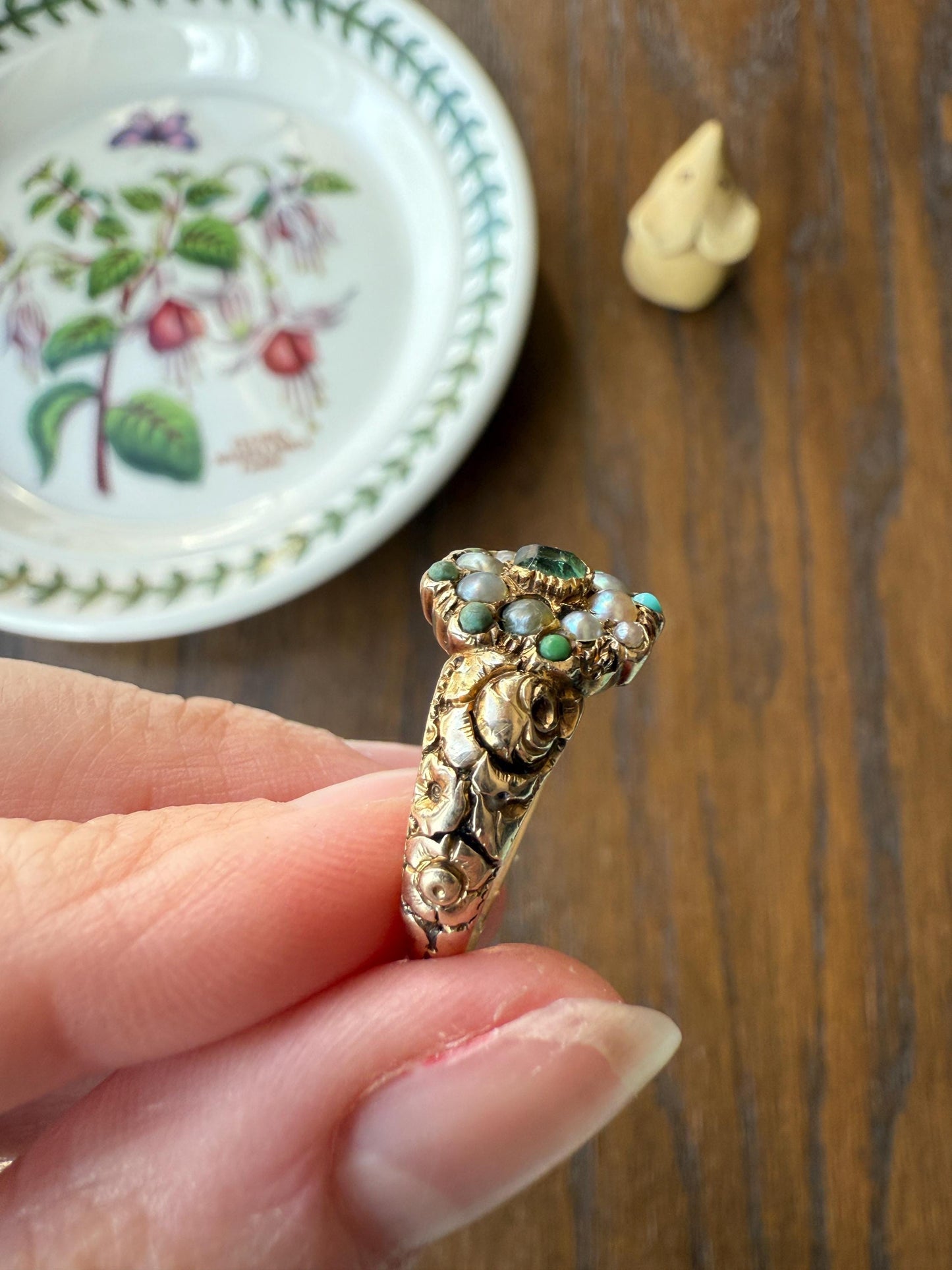 EMERALD Pearl Turquoise Georgian 10k Gold Ring Green White Floral Bouquet Embossed Shoulders Ornate Stacker Cluster