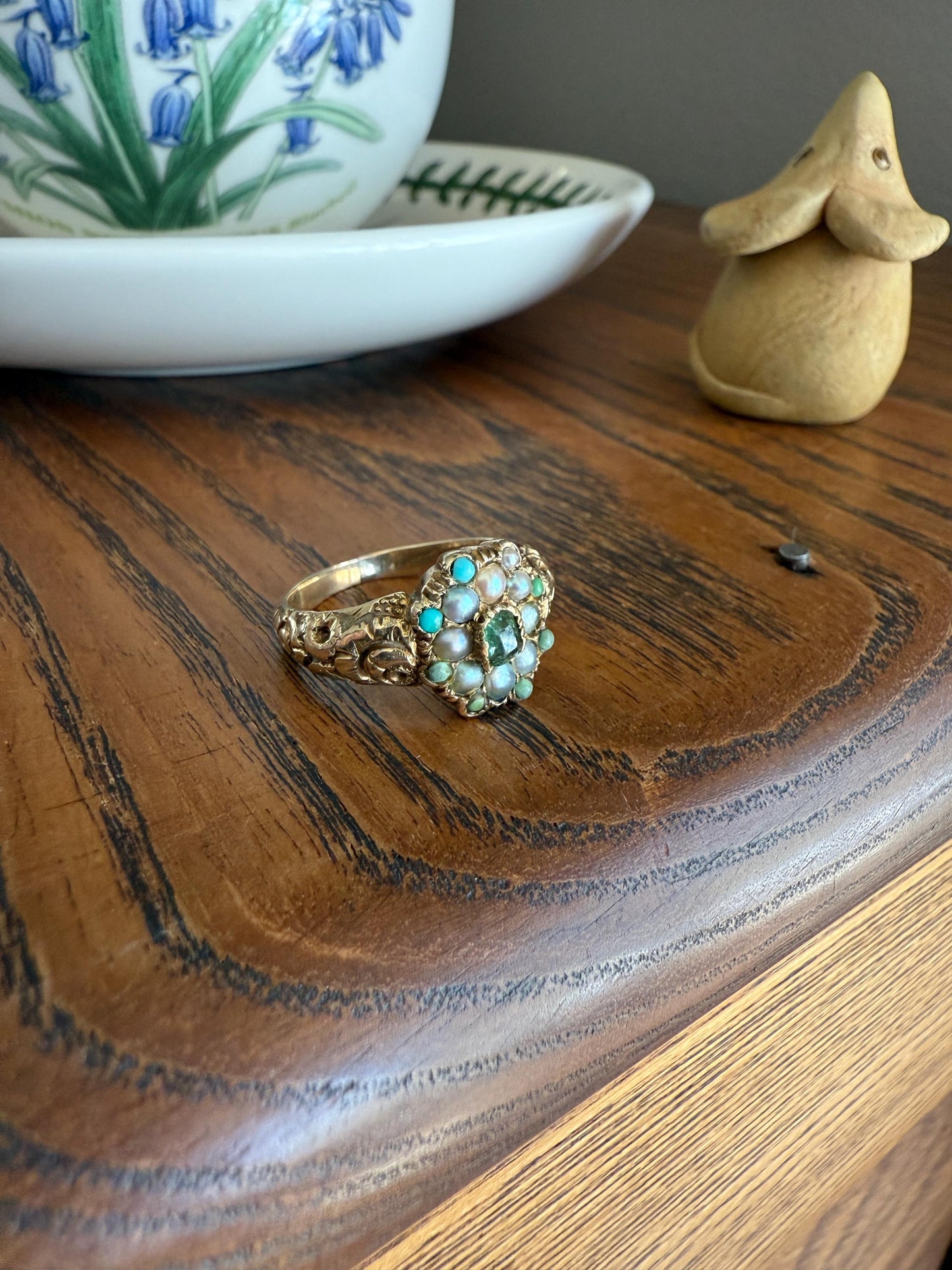 EMERALD Pearl Turquoise Georgian 10k Gold Ring Green White Floral Bouquet Embossed Shoulders Ornate Stacker Cluster