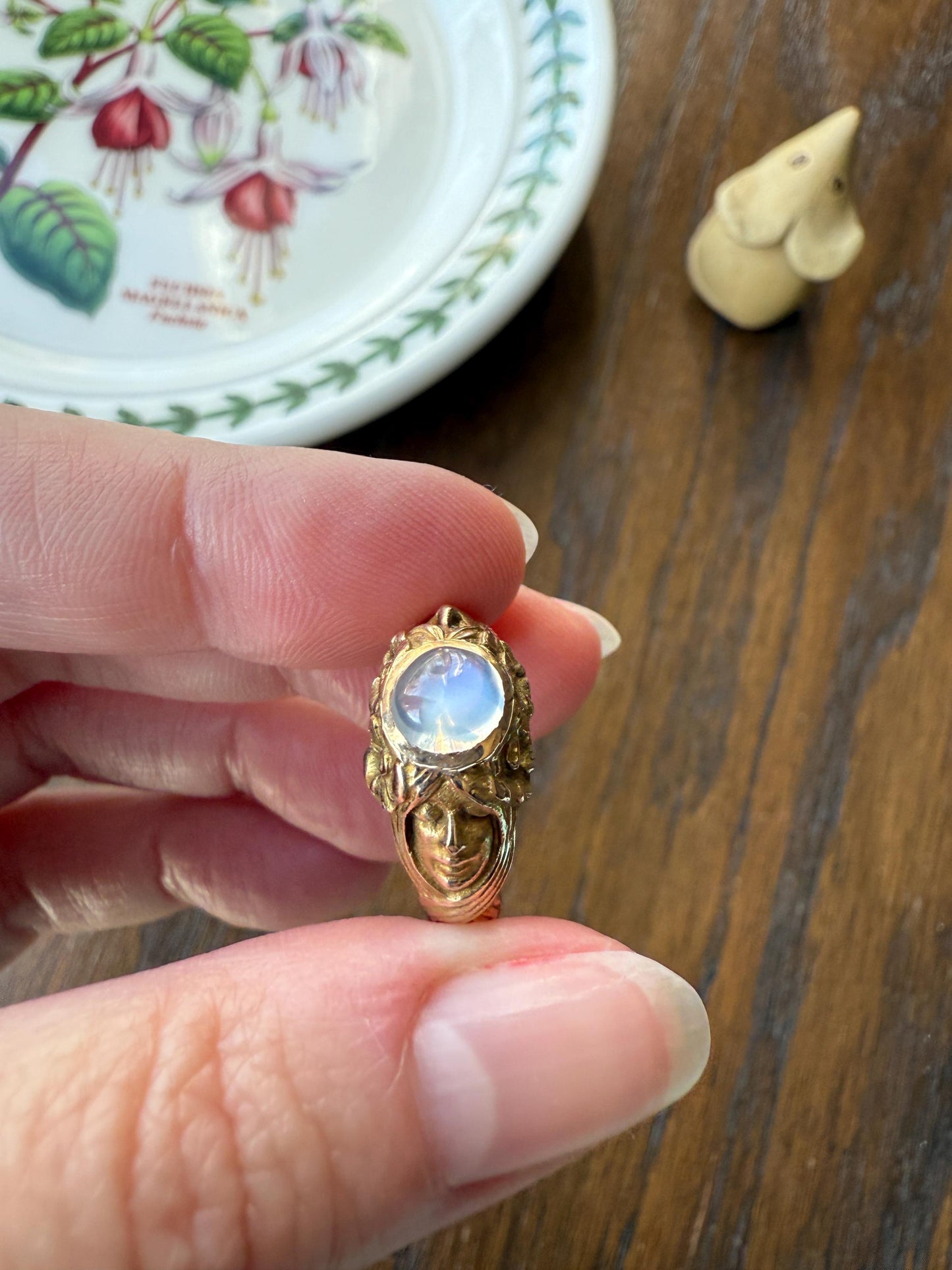 Art Nouveau Floral Woman Two Faces Antique Blue MOONSTONE c1900 Glowing Orb Figural Ring 14k Gold Buttery Band Stacker Victorian Unisex
