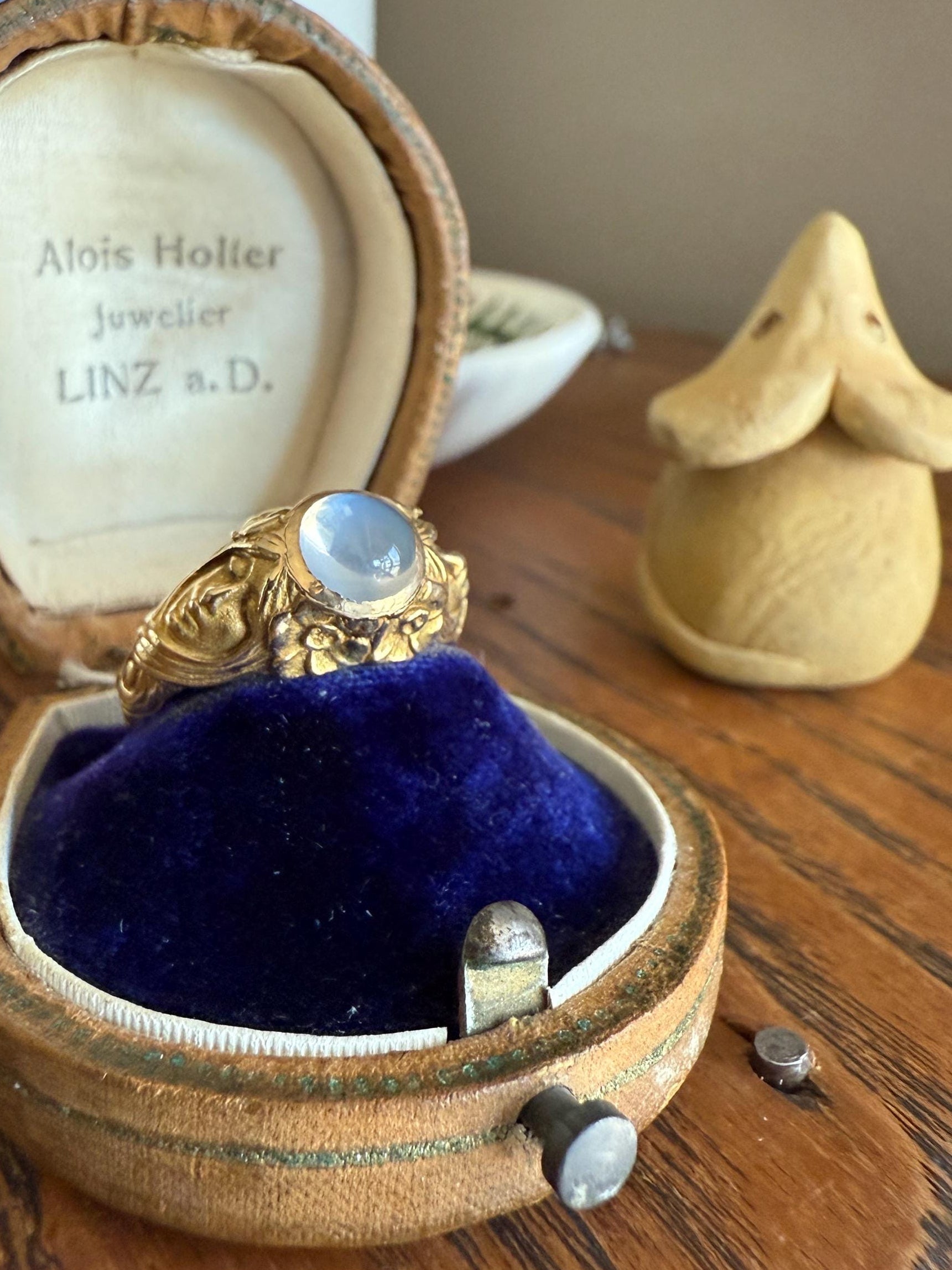 Art Nouveau Floral Woman Two Faces Antique Blue MOONSTONE c1900 Glowing Orb Figural Ring 14k Gold Buttery Band Stacker Victorian Unisex