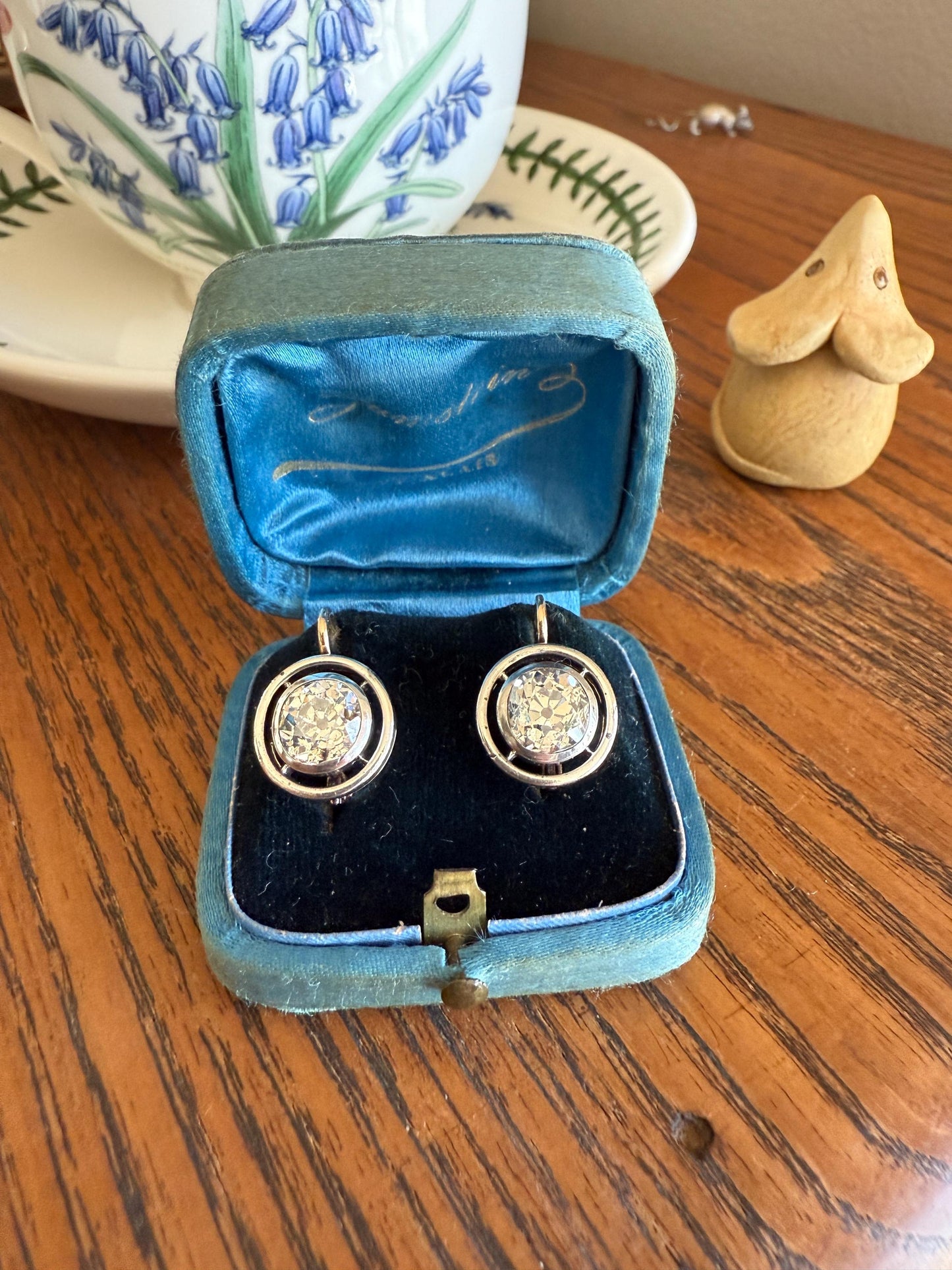 Boxed Original Antique 3.7 Carats Old Mine Cut DIAMOND Natural Dormeuse Earrings Bezel Set Circle Halo 18k Gold Silver Dangle Bullseye Gift