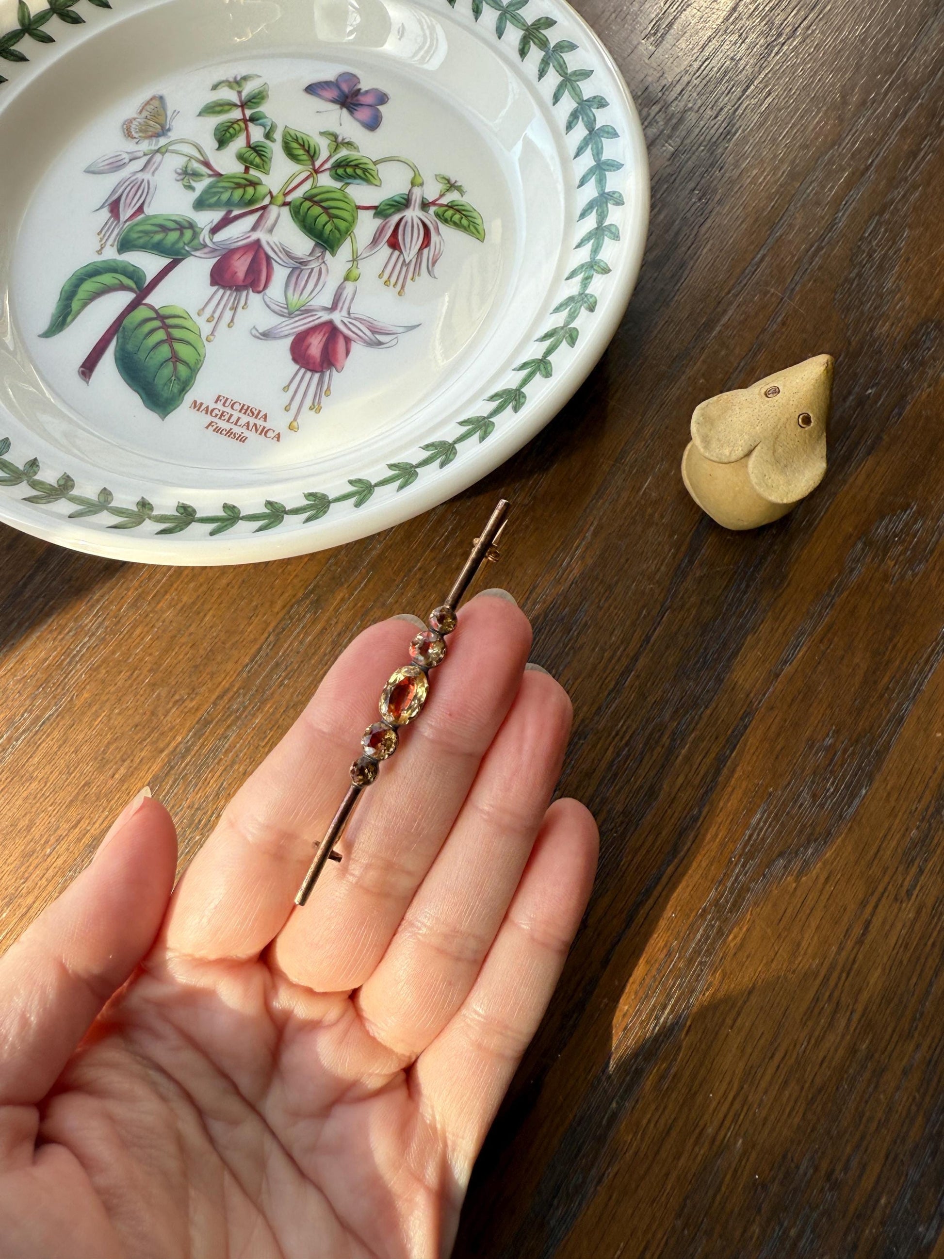 Antique Vinegar and Oil Foiled Citrine Five Stone Bar Line Brooch for Pendant Conversion Extender French Victorian 18k Gold Oval Geometric